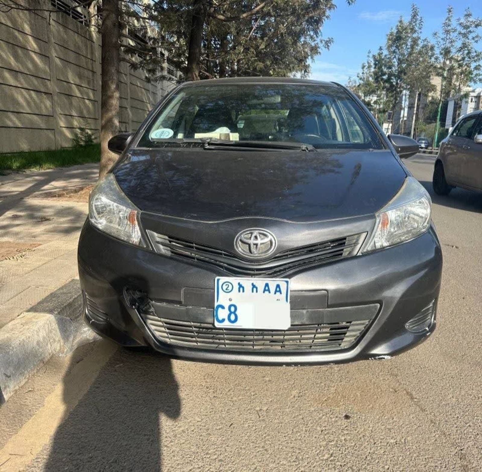 2012 Toyota YARIS Joila — photo 8