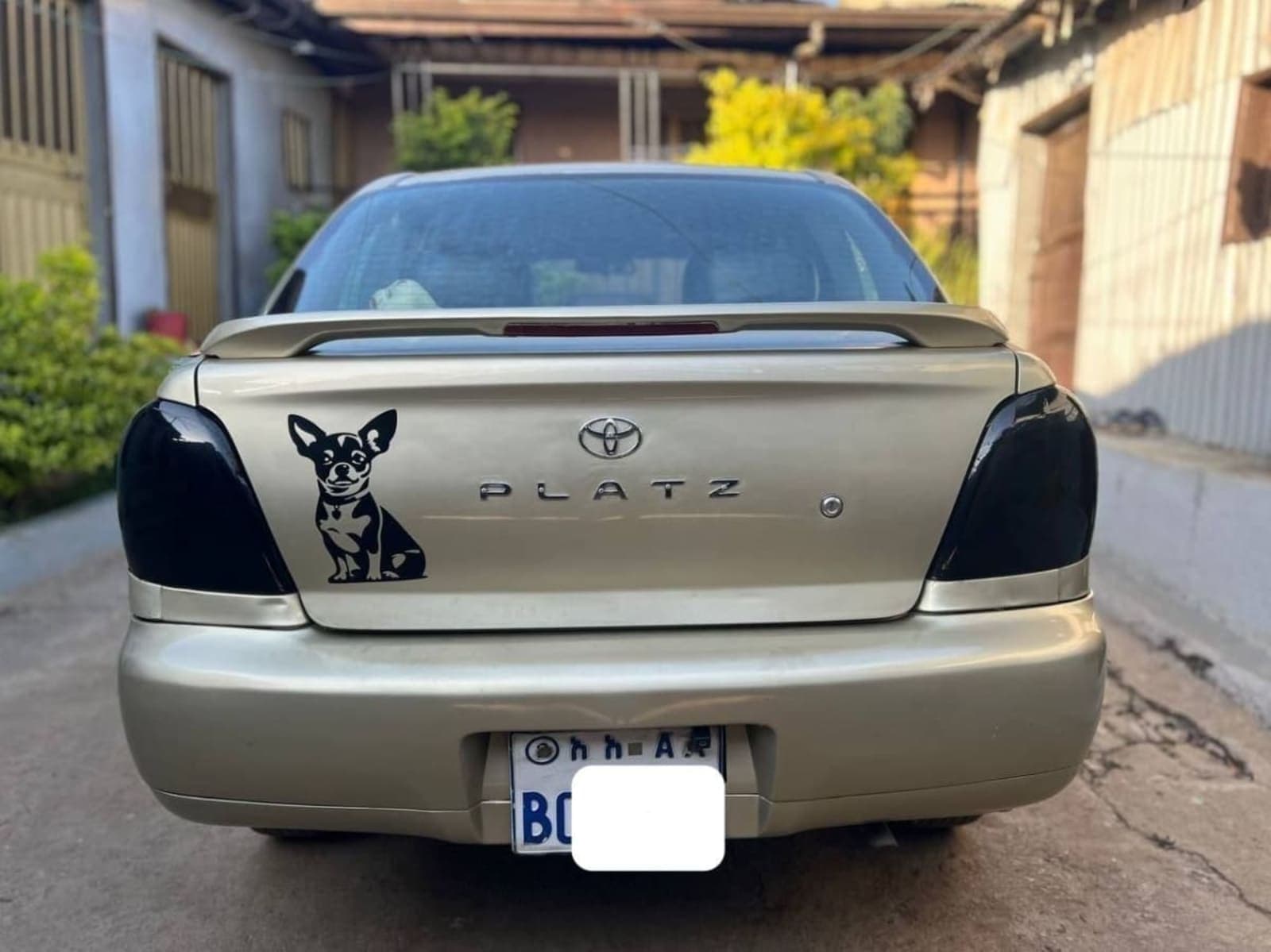 2001 Toyota Platz — photo 2