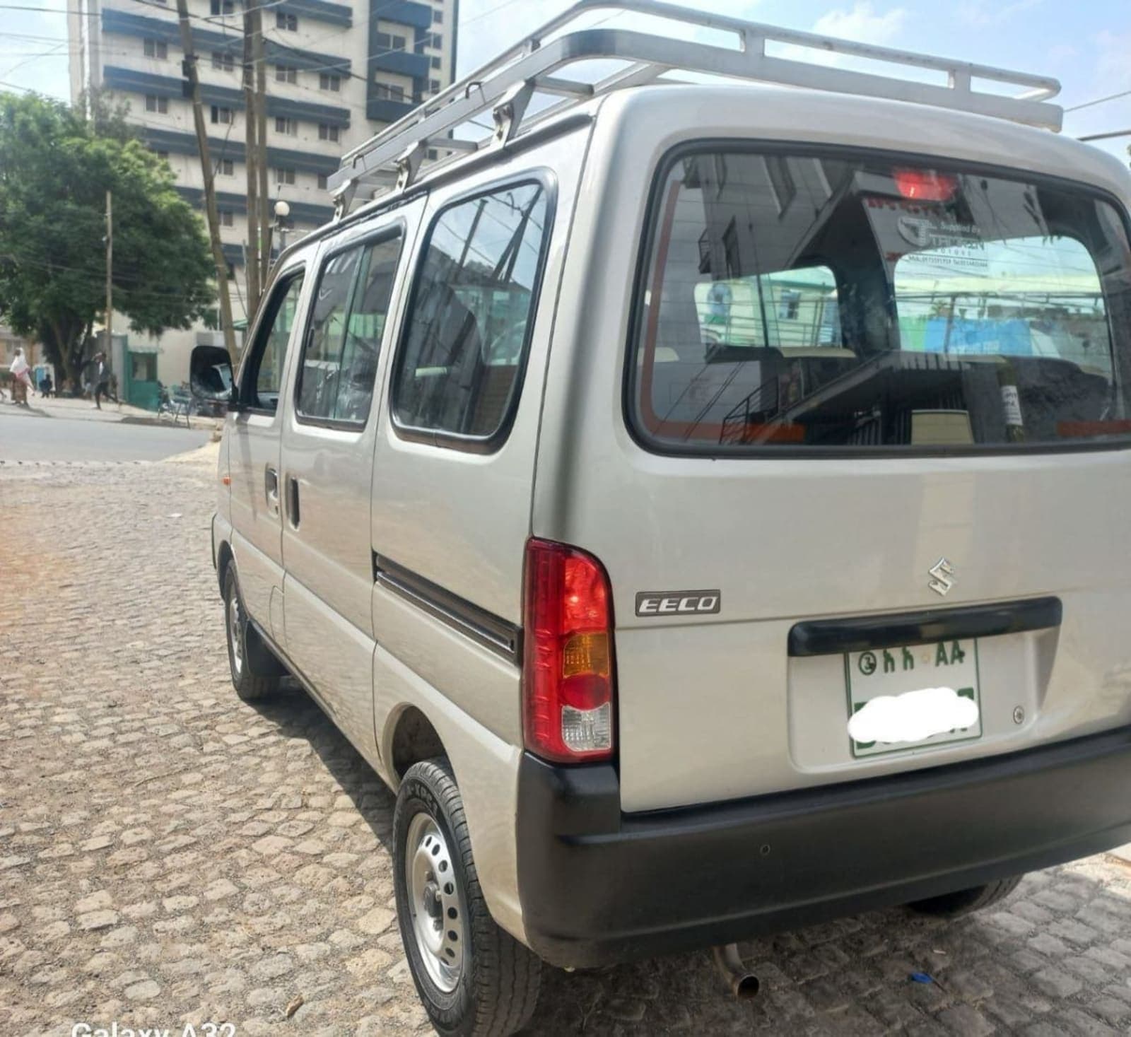 2024 Suzuki Ecco — photo 2