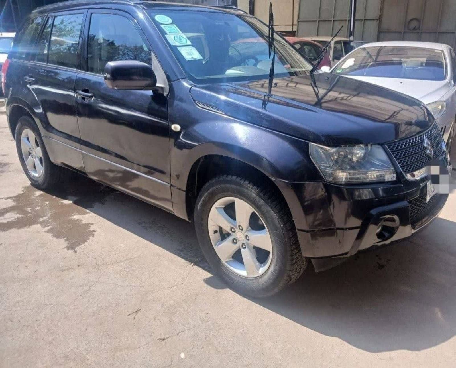 2011 Suzuki Grand Vitara — photo 2