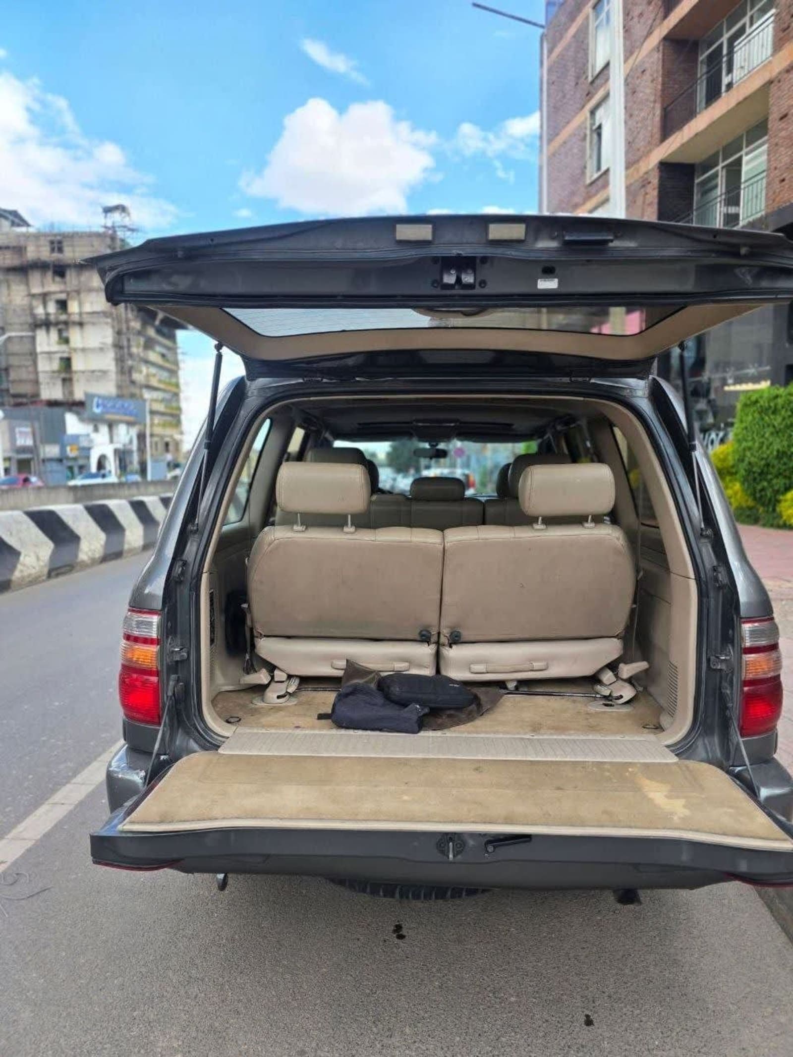 2002 Toyota Land Cruiser 105 — photo 4