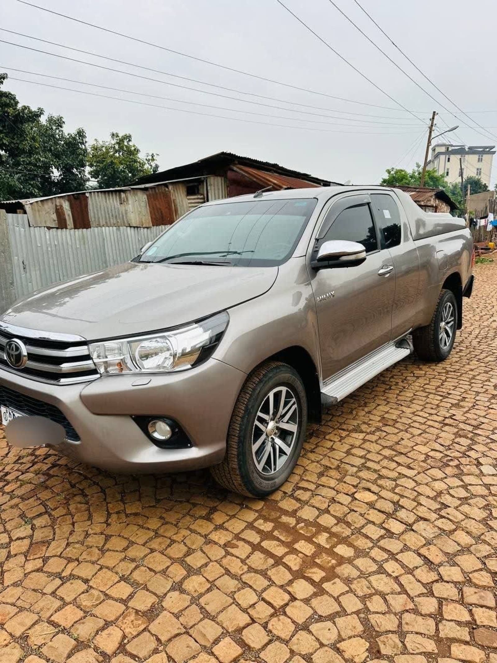 2017 Toyota Hilux — photo 4