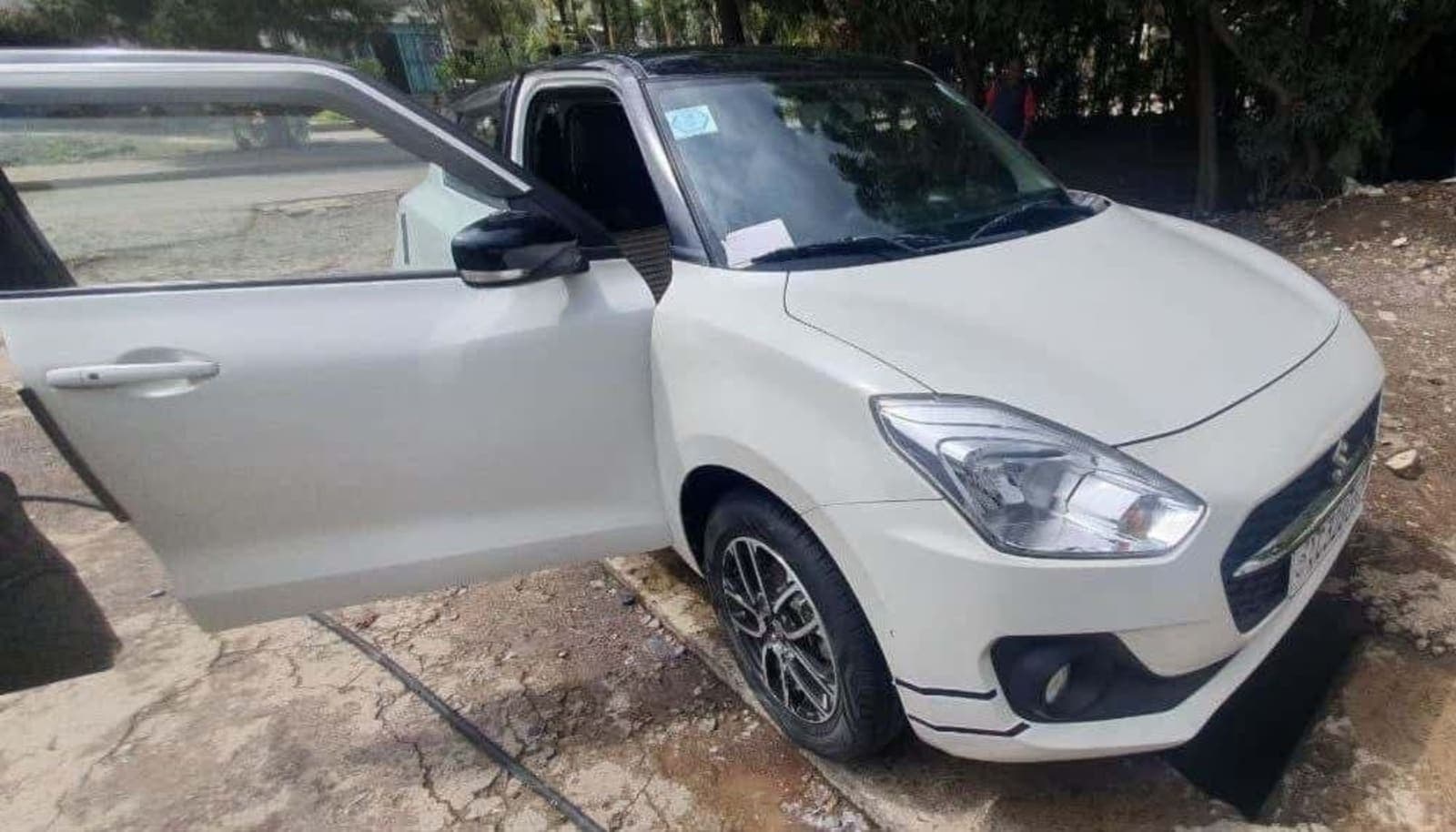 2022 Suzuki Swift — photo 1