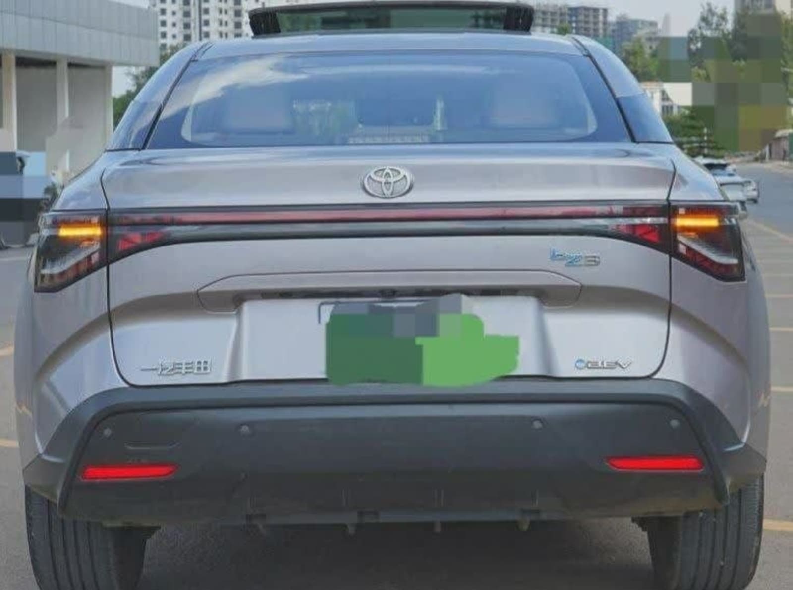 2024 Toyota BZ3X — photo 5