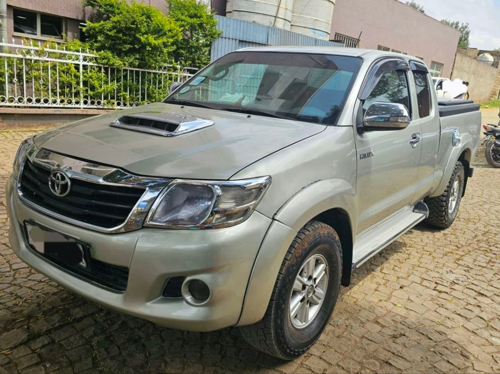 2013 Toyota Hilux Extra Cab — photo 5
