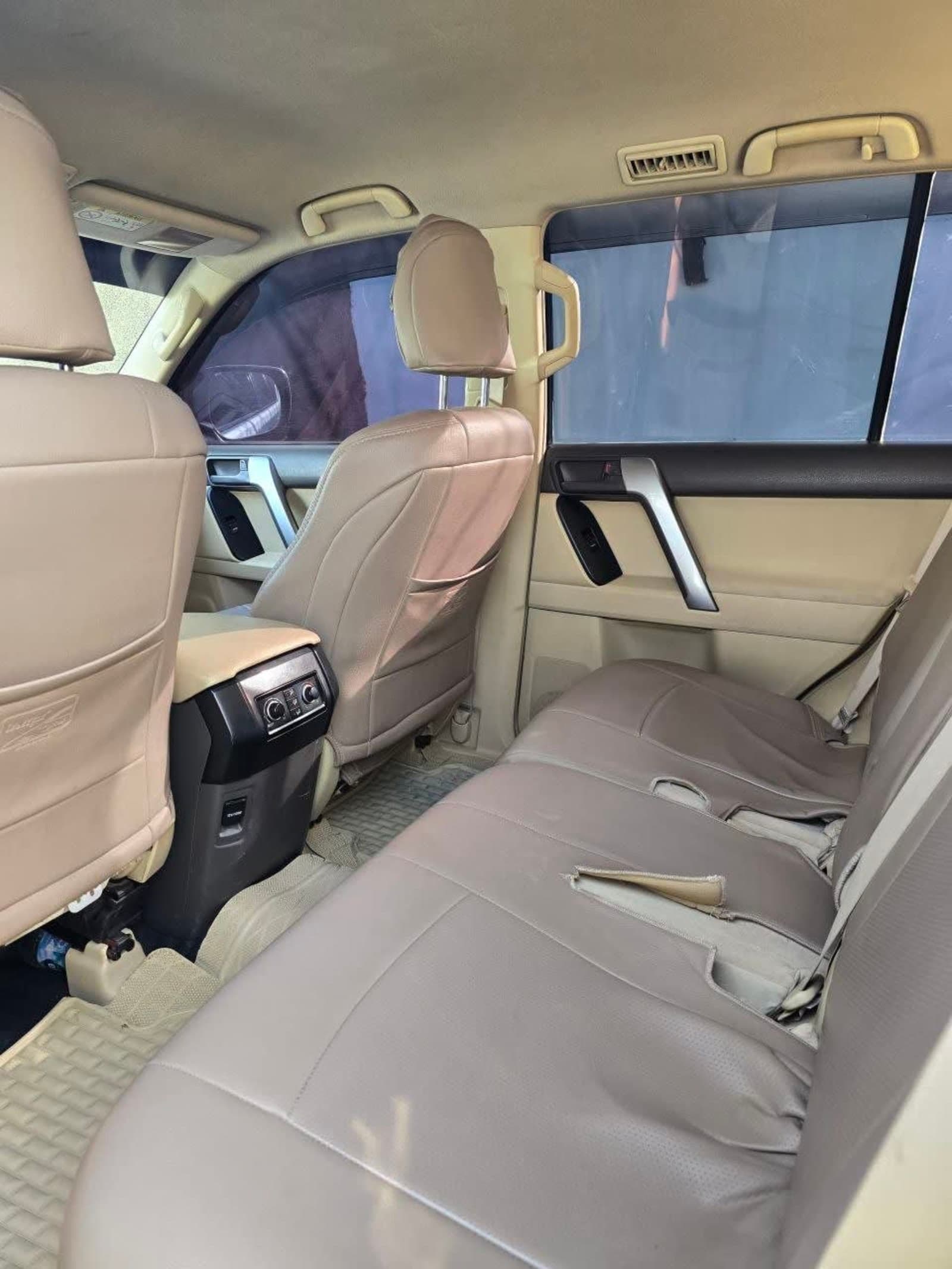 2014 Toyota Landcruiser Prado — photo 6