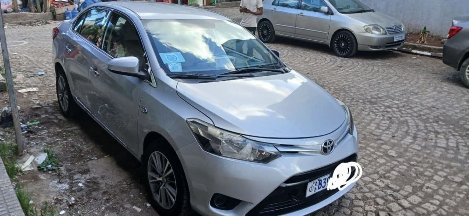 2015 Toyota Yaris โ photo 4