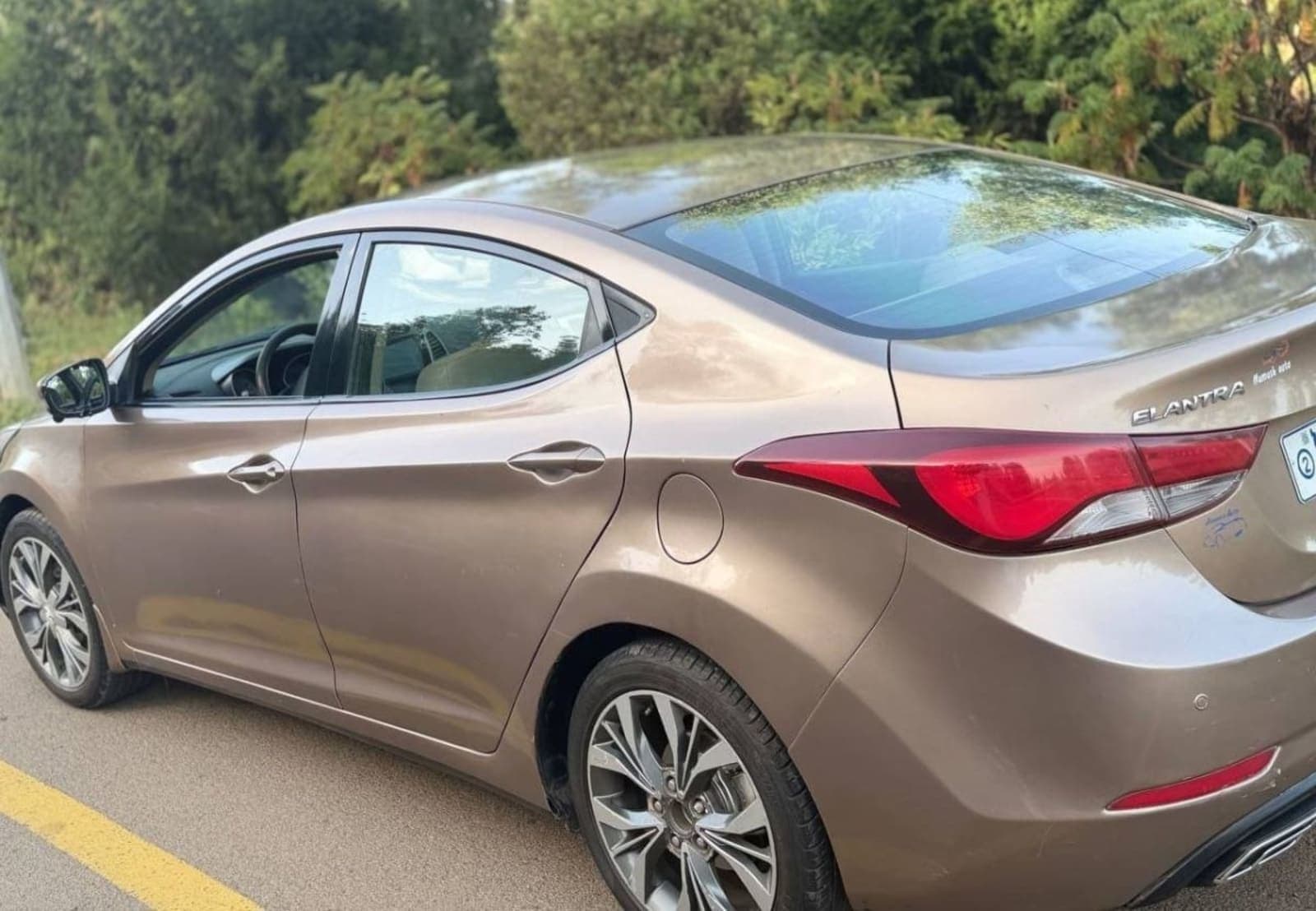 2014 Hyundai Elantra — photo 5