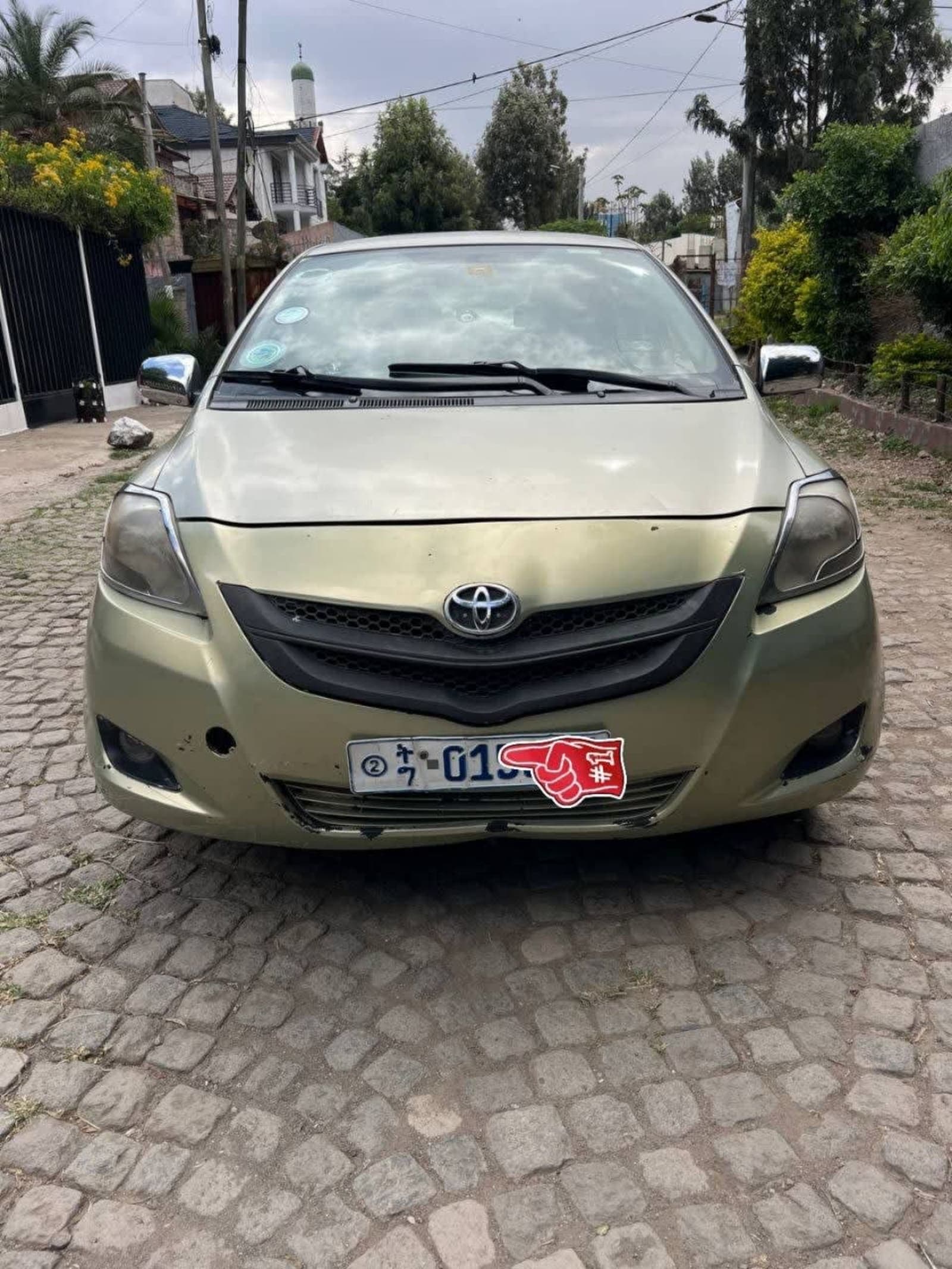 2008 Toyota Yaris Sedan — photo 1