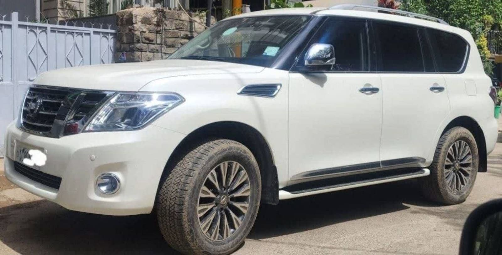 2019 Nissan Patrol Platinum — photo 3