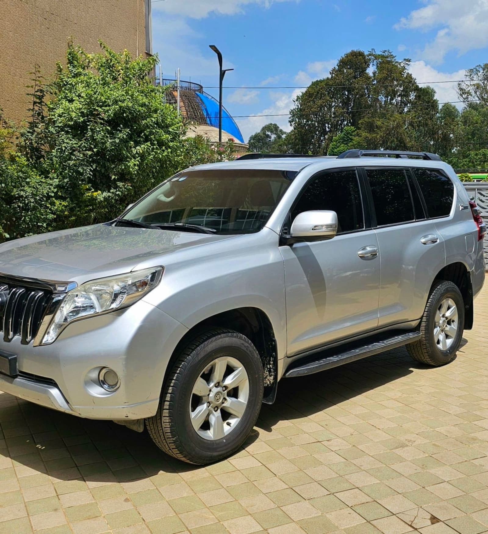2015 Toyota Land Cruiser Prado — photo 3