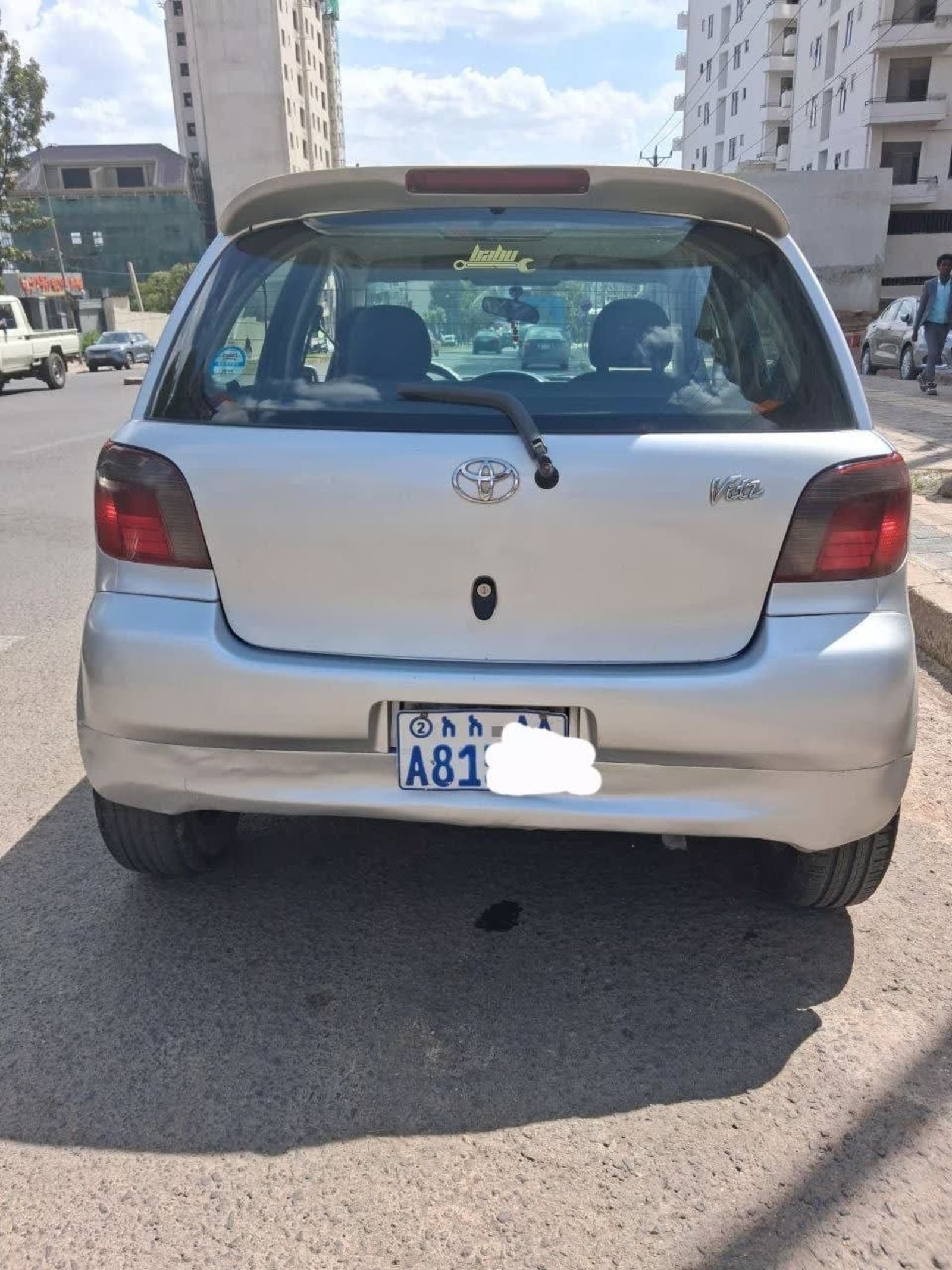 2001 Toyota Vitz — photo 5