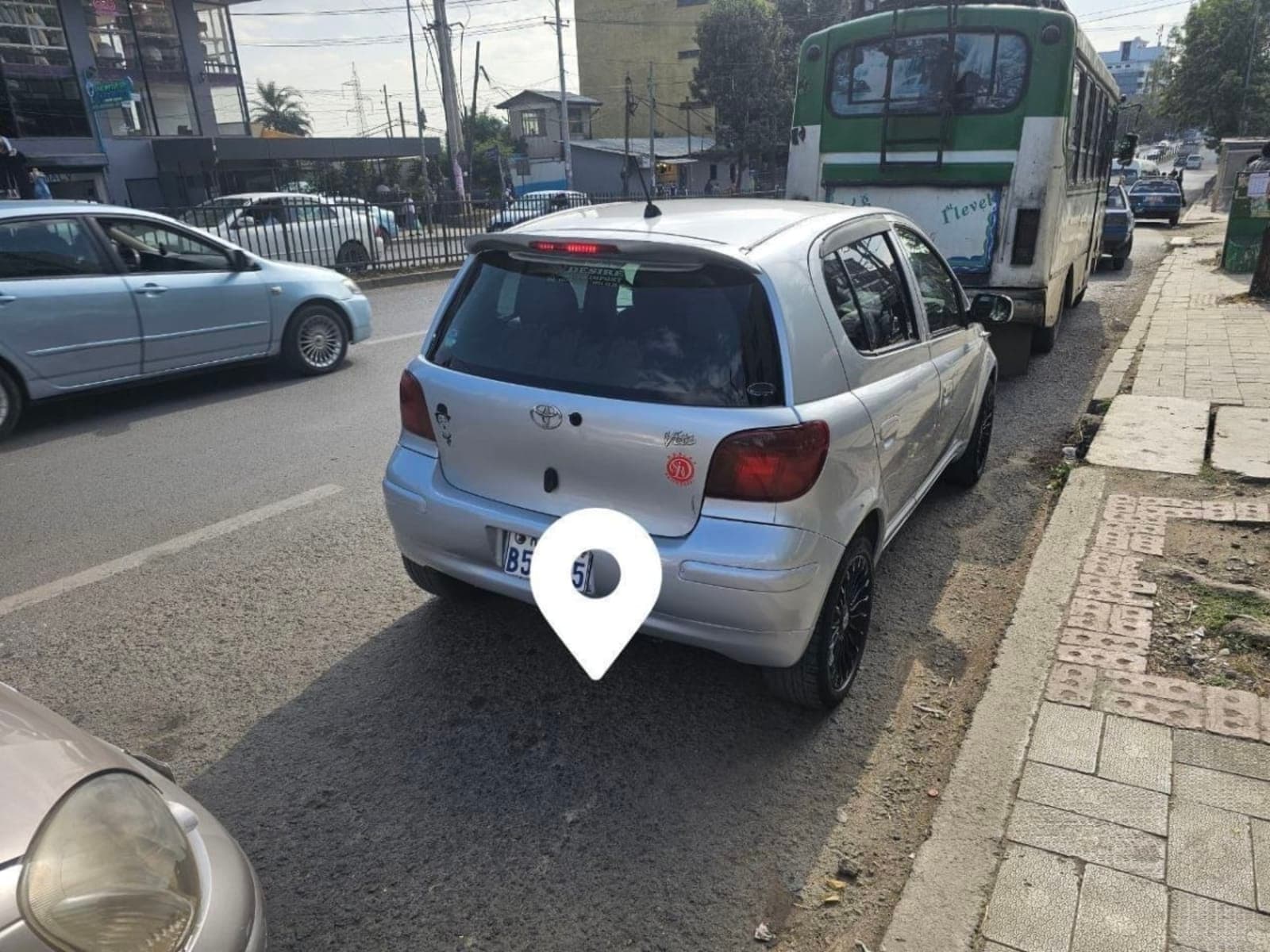 2004 Toyota Vitz — photo 3