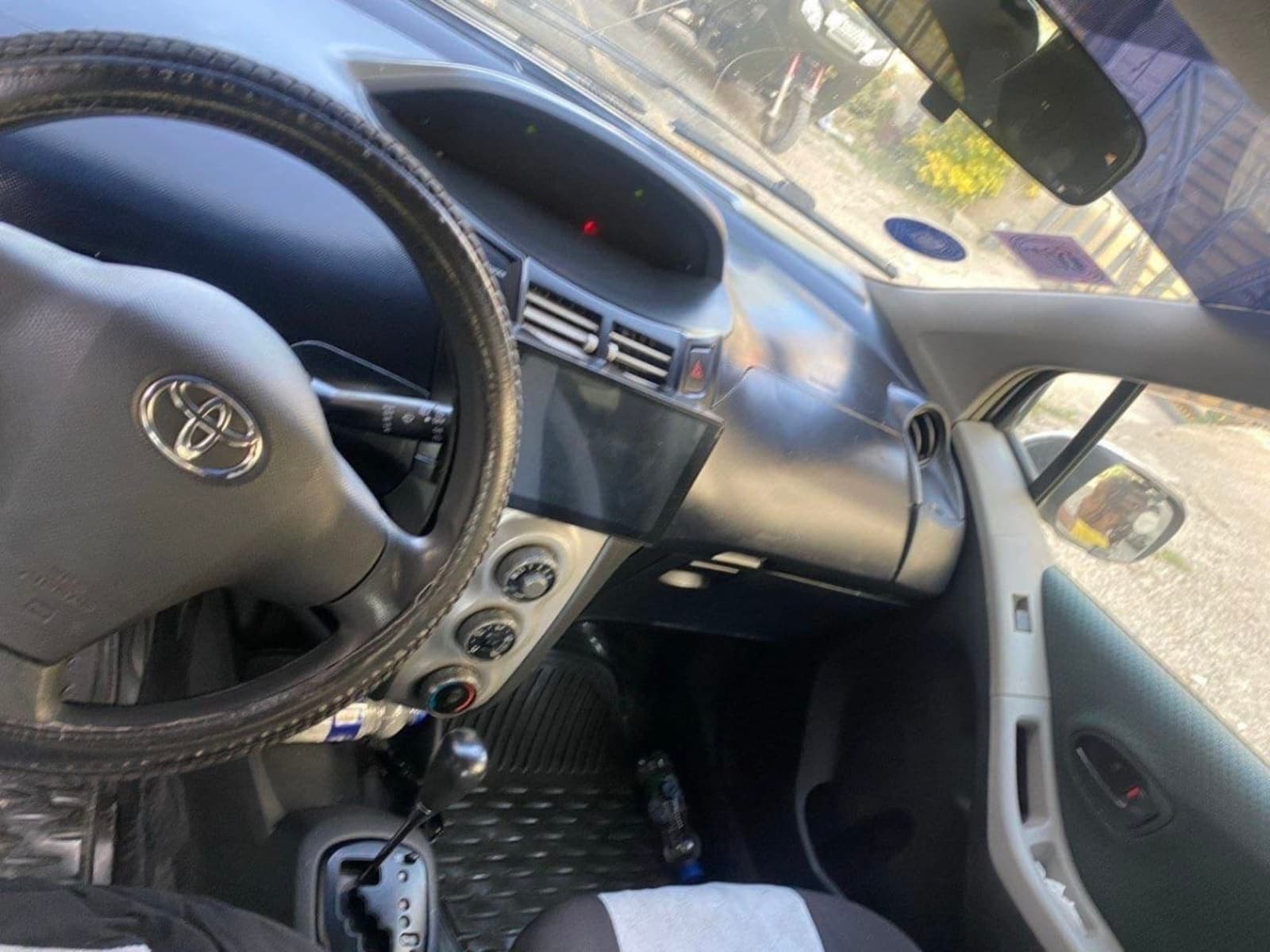 2007 Toyota Yaris — photo 4
