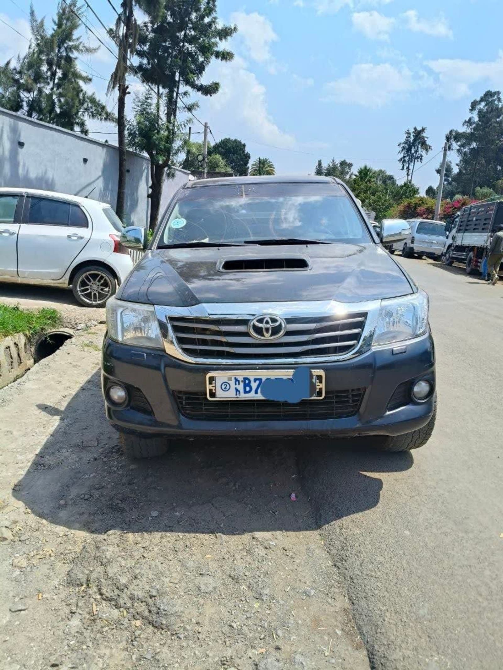 2015 Toyota Hilux Kin Cab โ photo 4