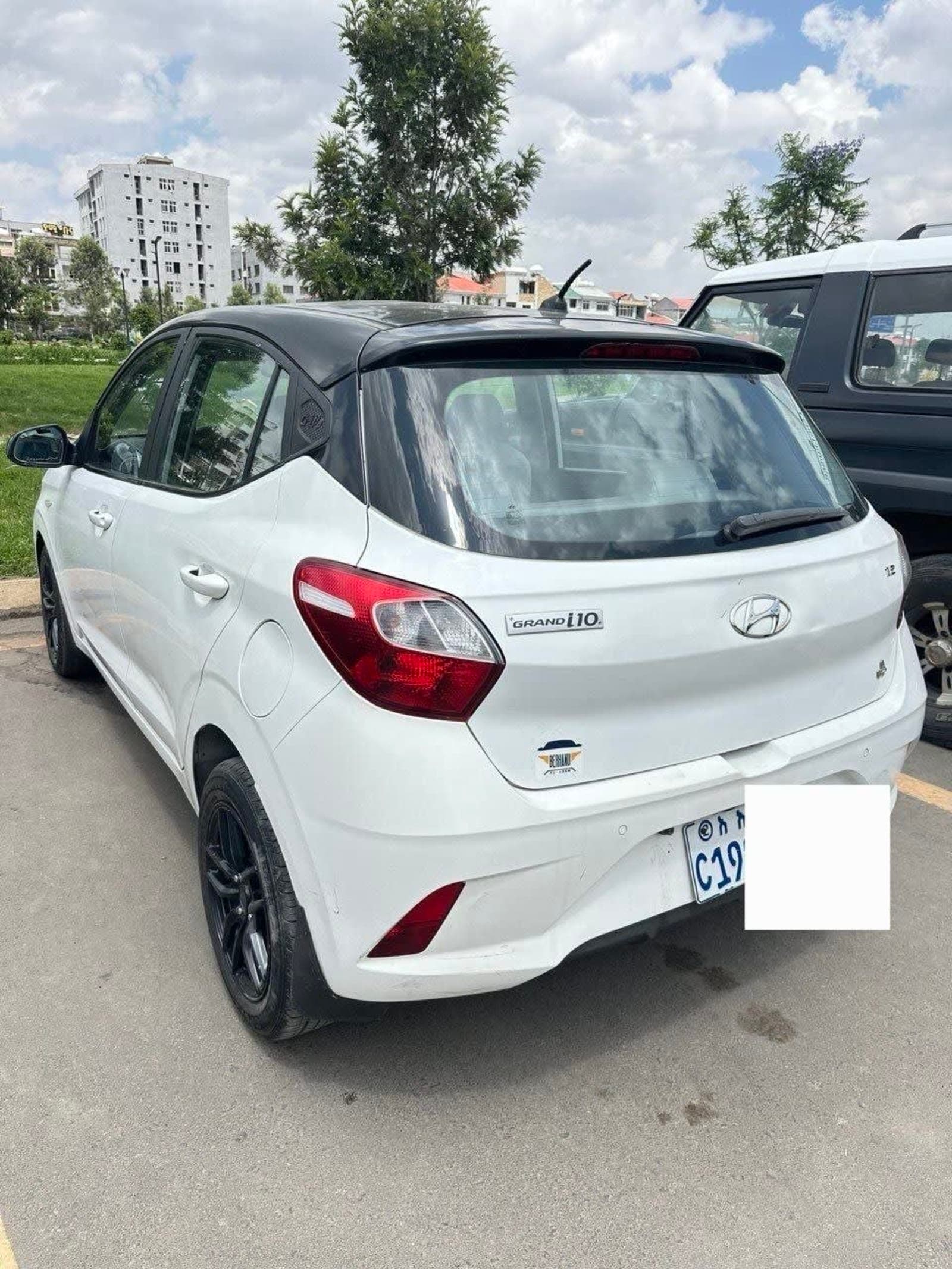 2022 Hyundai Grand i10 โ photo 2