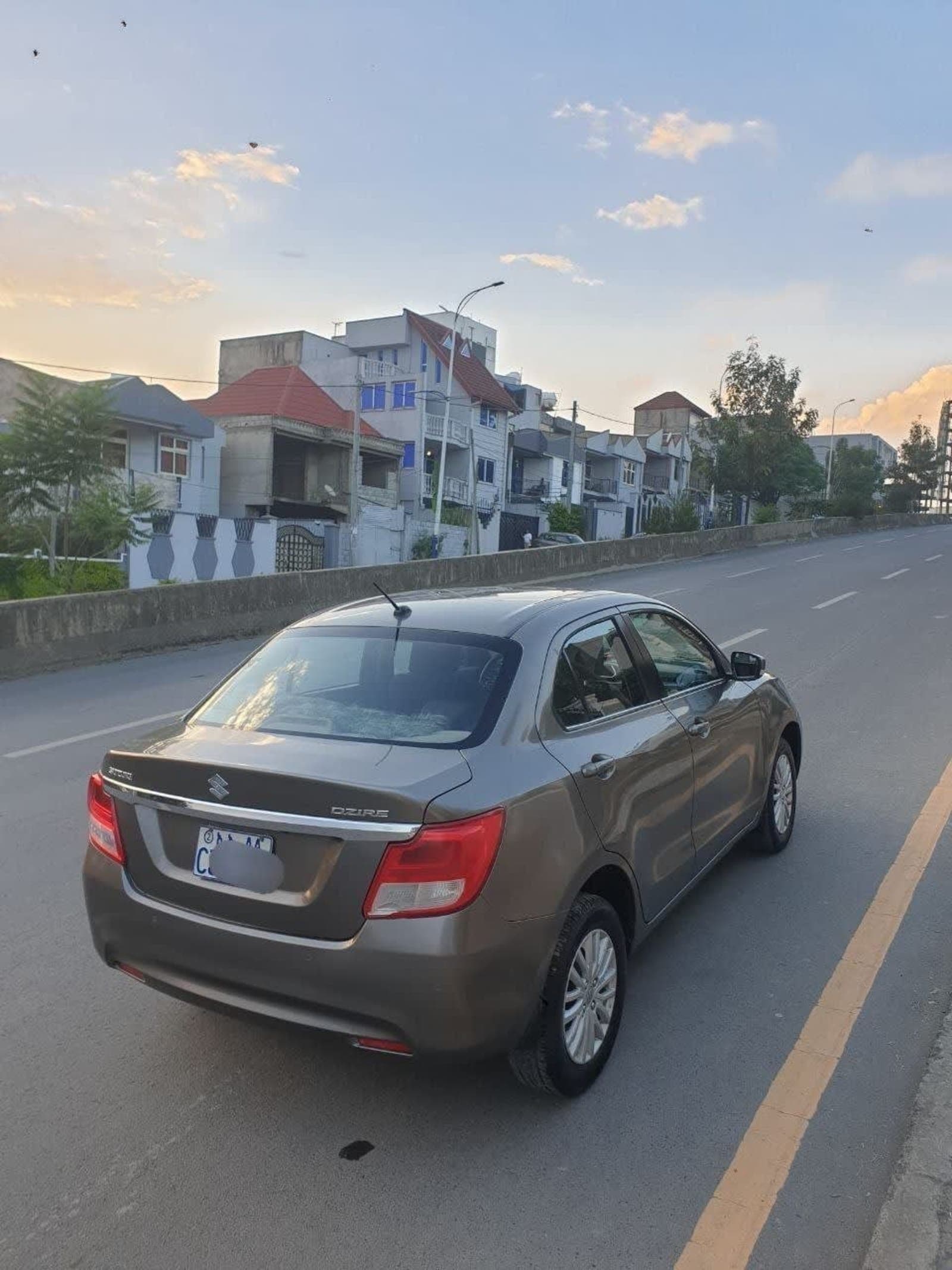 2022 Suzuki Dezire — photo 2