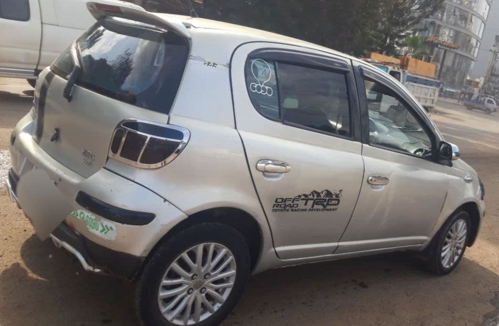 2002 Toyota Vitz Yaris