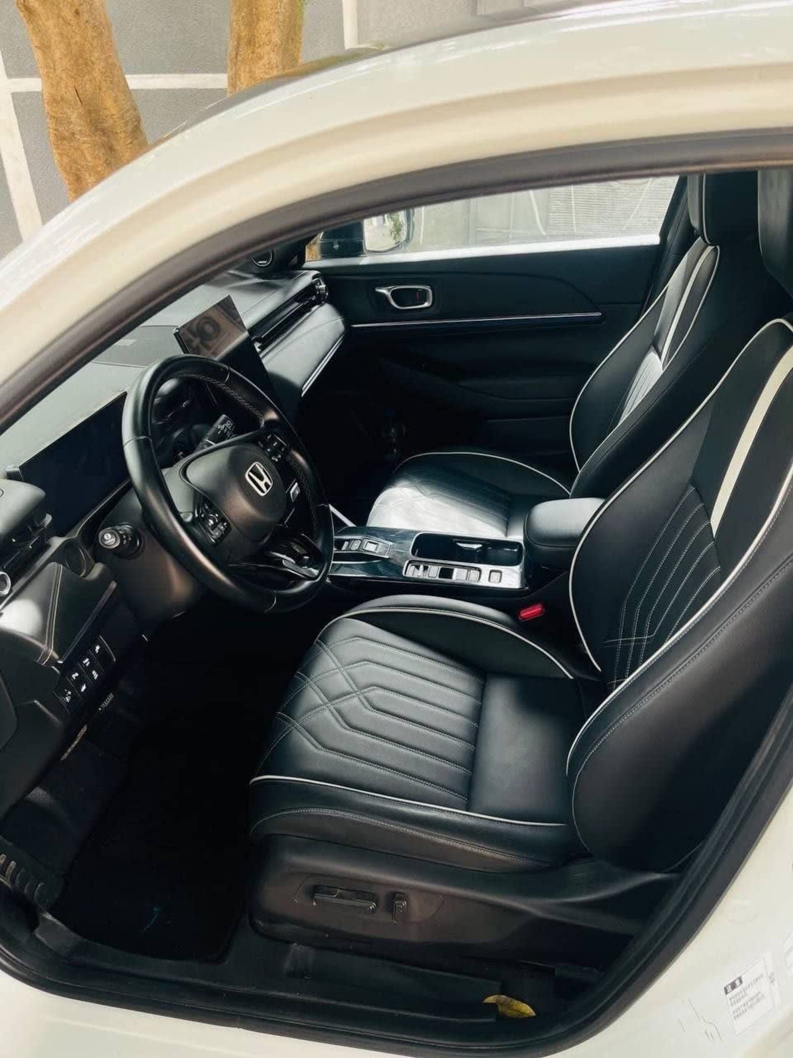 2023 Honda NS1 — photo 4