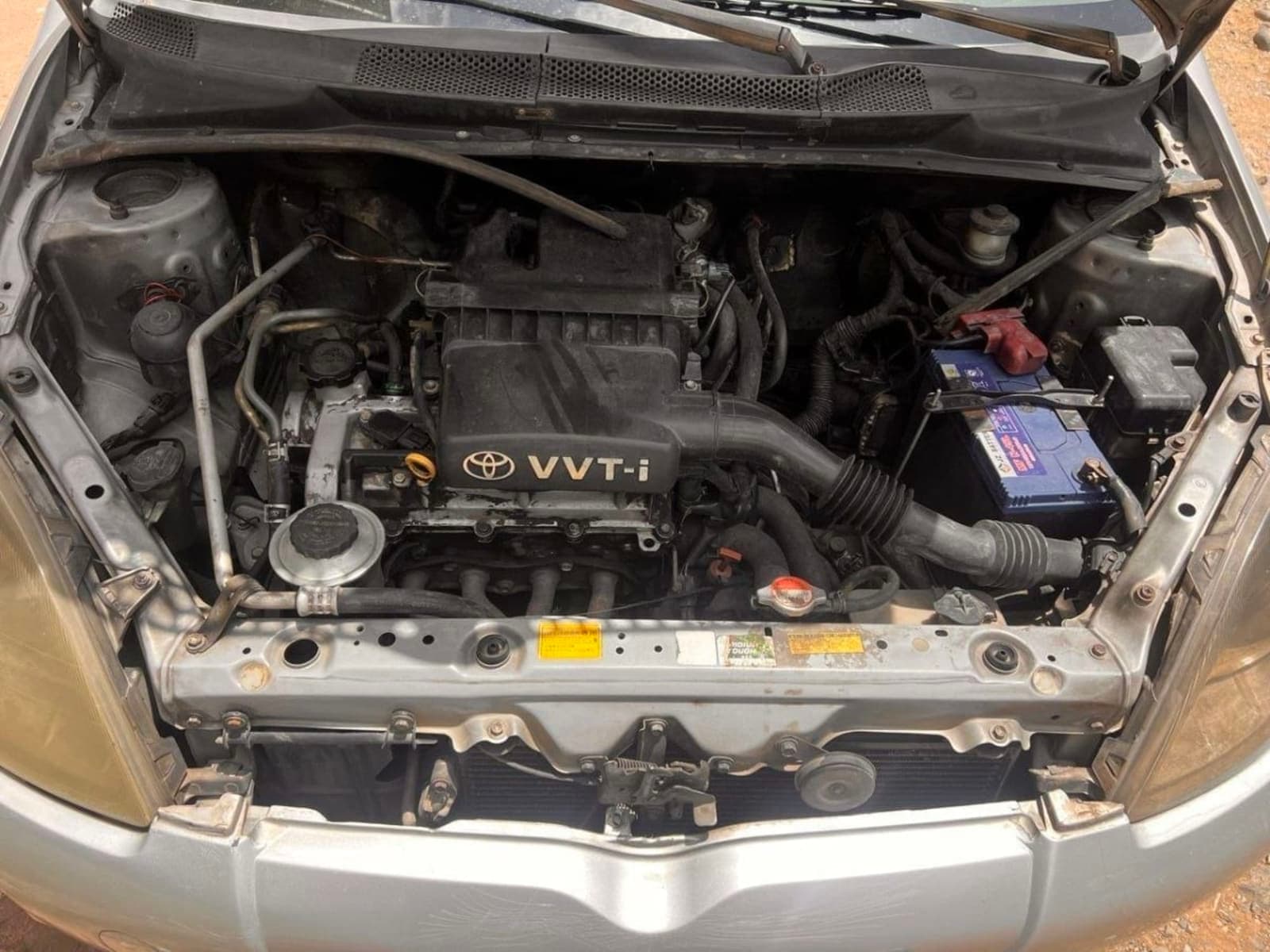2001 Toyota Vitz — photo 5