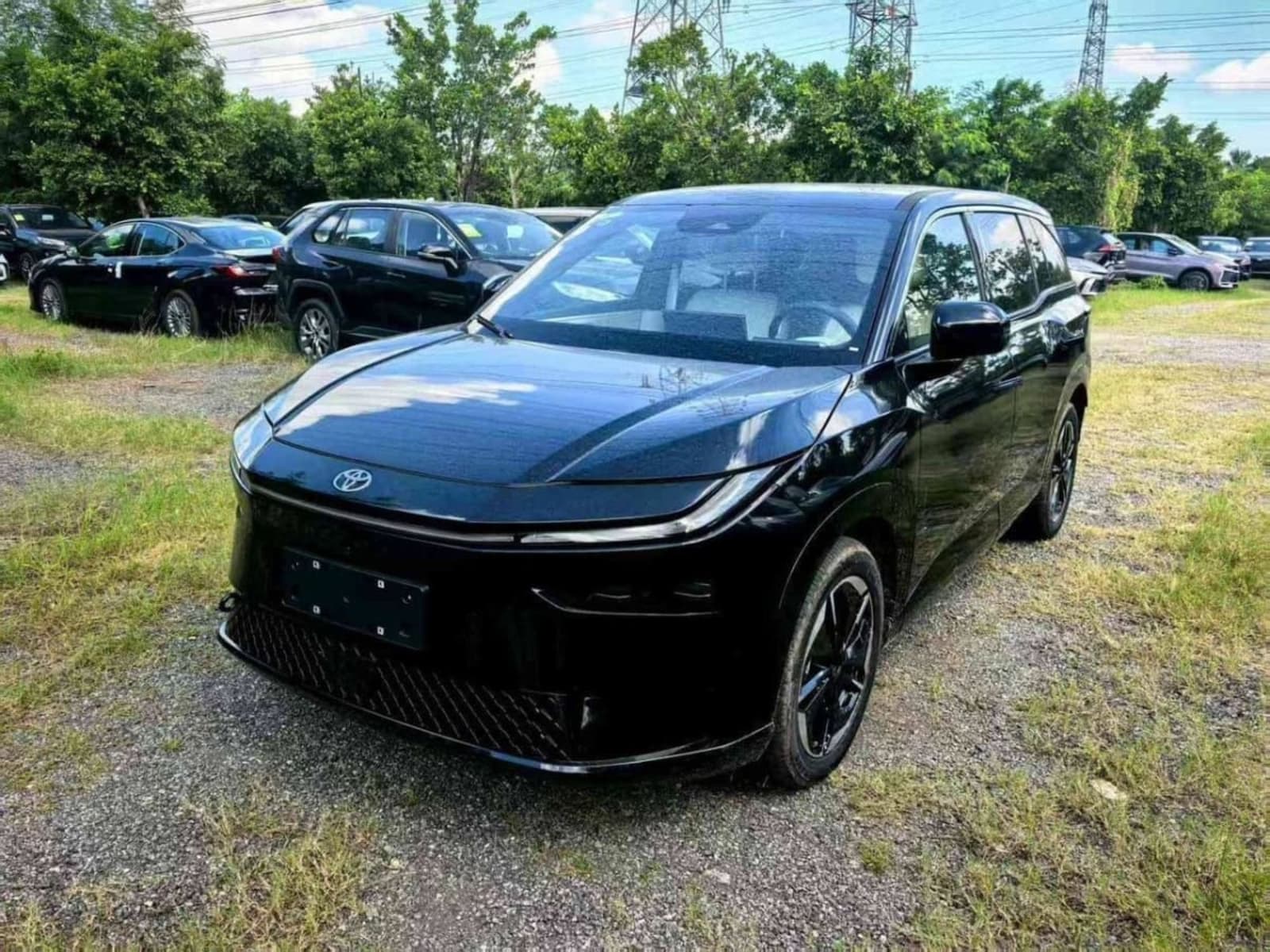 2025 Toyota bZ3X 520 Pro+ — photo 1