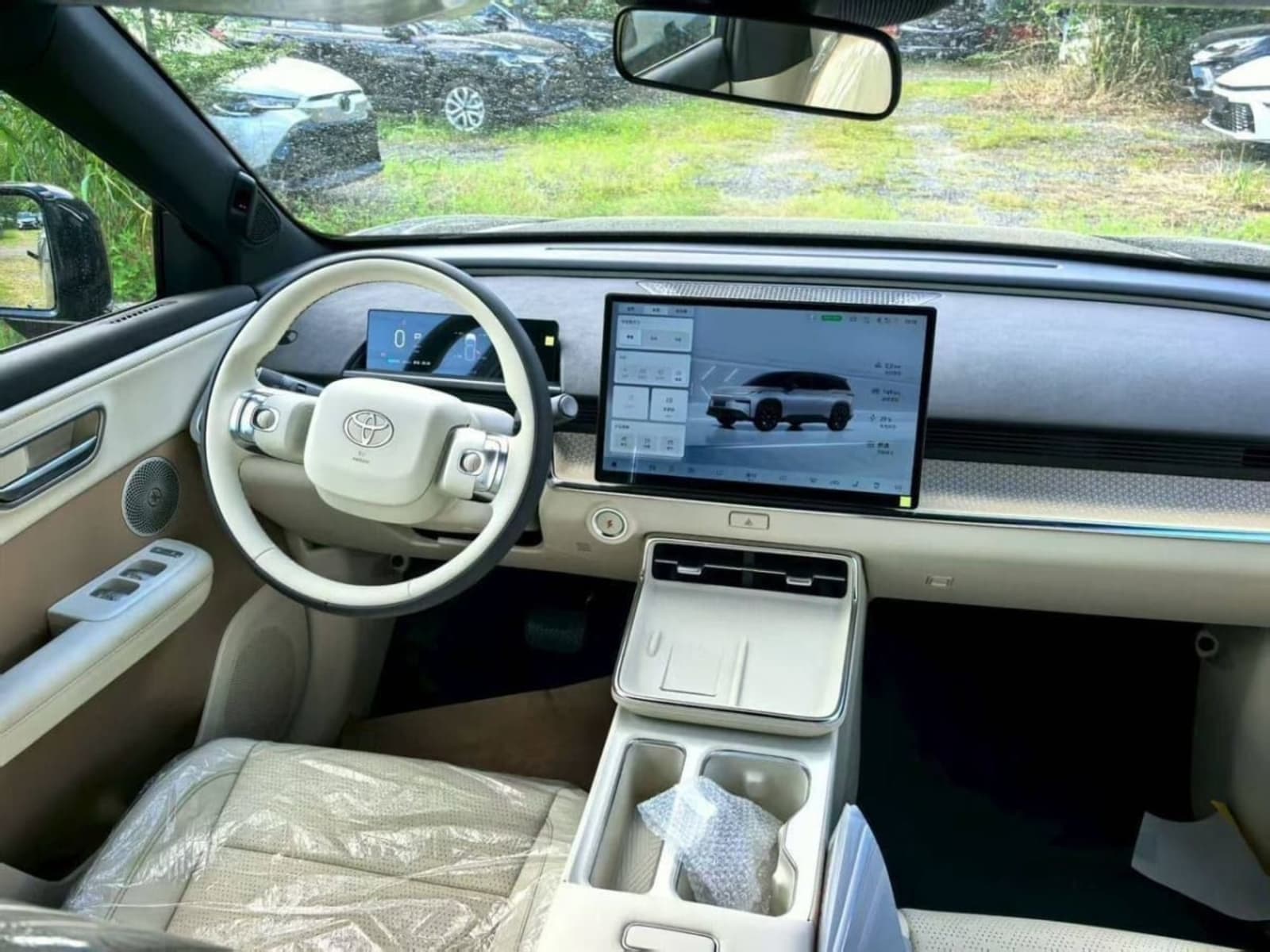 2025 Toyota bZ3X 520 Pro+ — photo 2