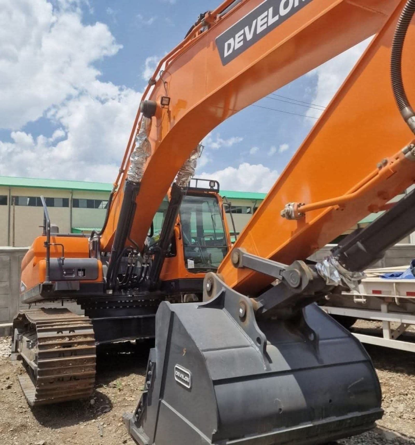 2026 Develon Excavator — photo 2