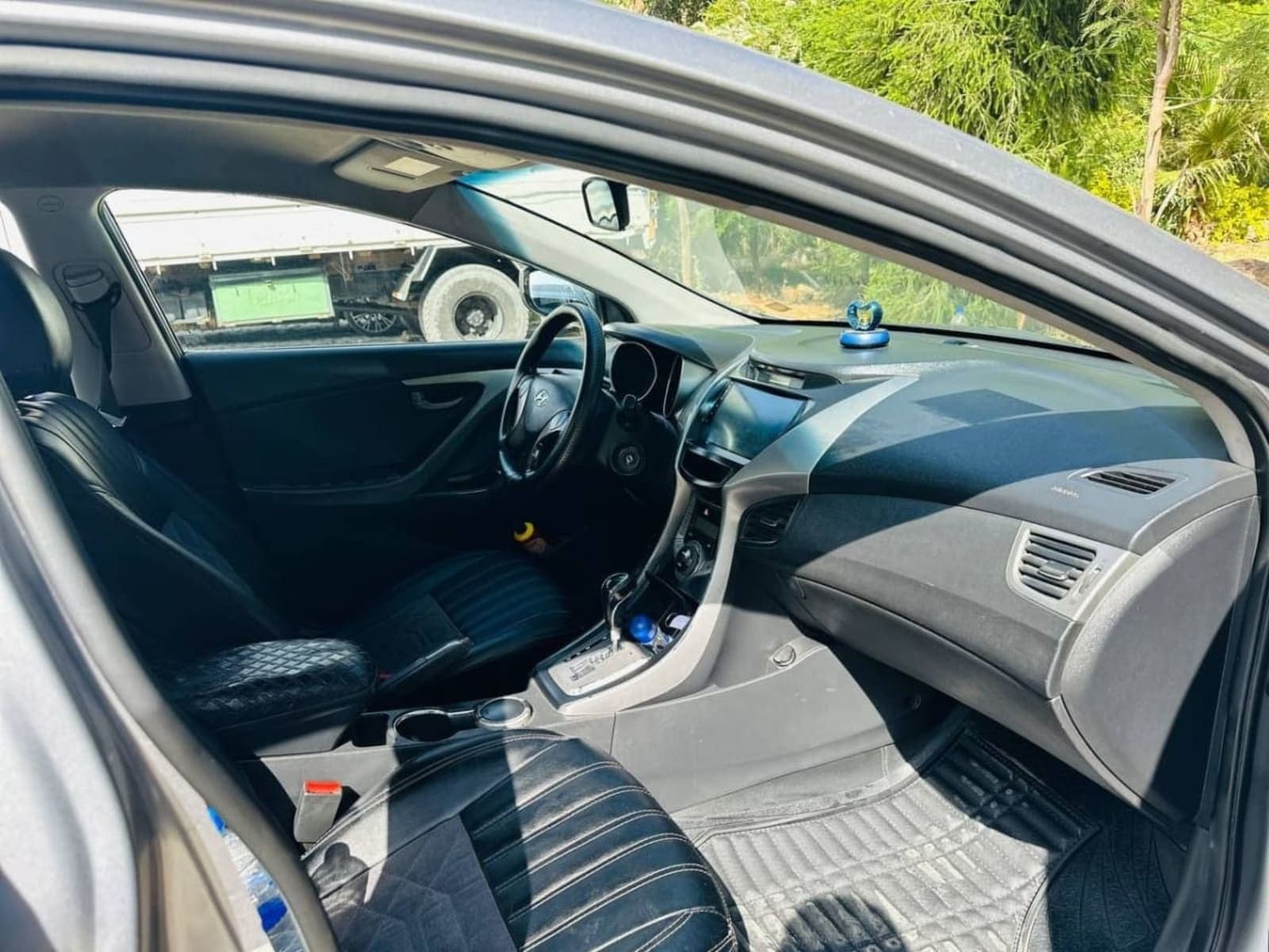 2013 Hyundai Avante — photo 2