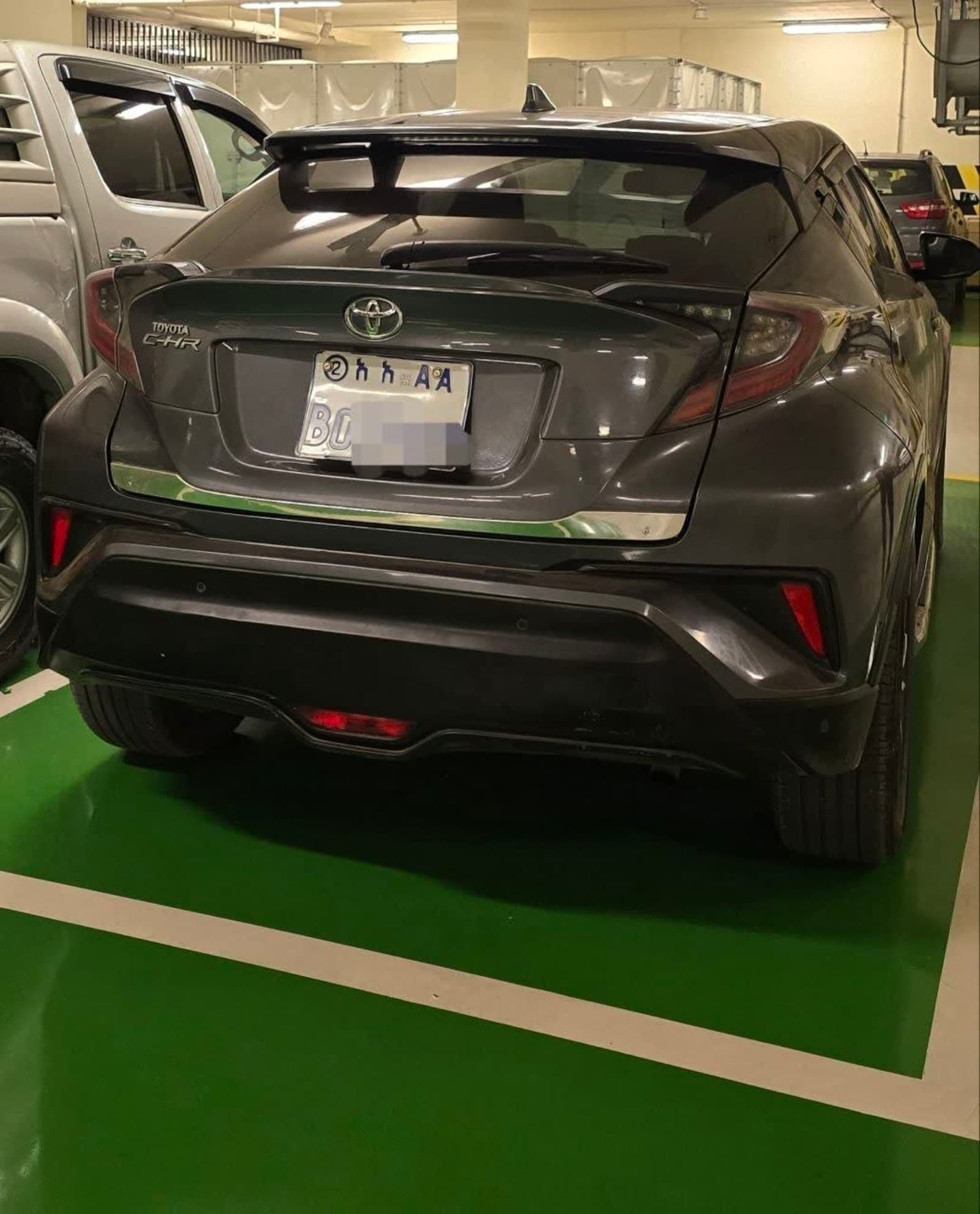 2017 TOYOTA C-HR — photo 6
