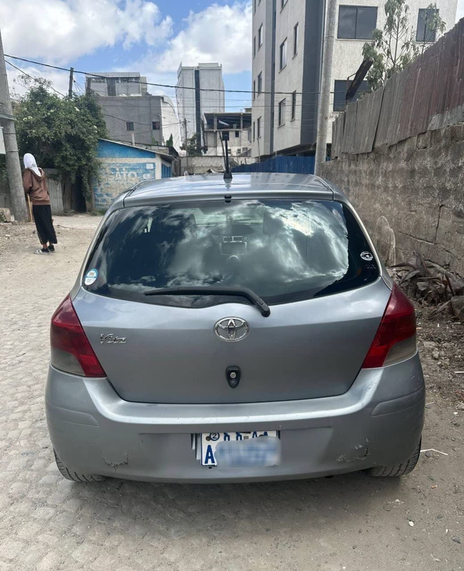 2010 Toyota Yaris — photo 2