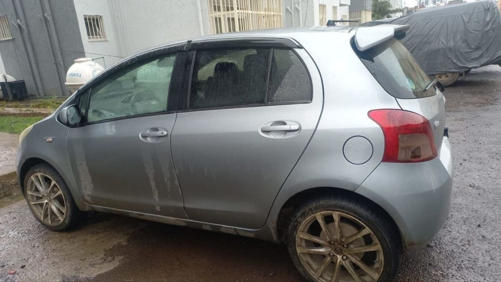2007 Toyota Yaris Compact — photo 4