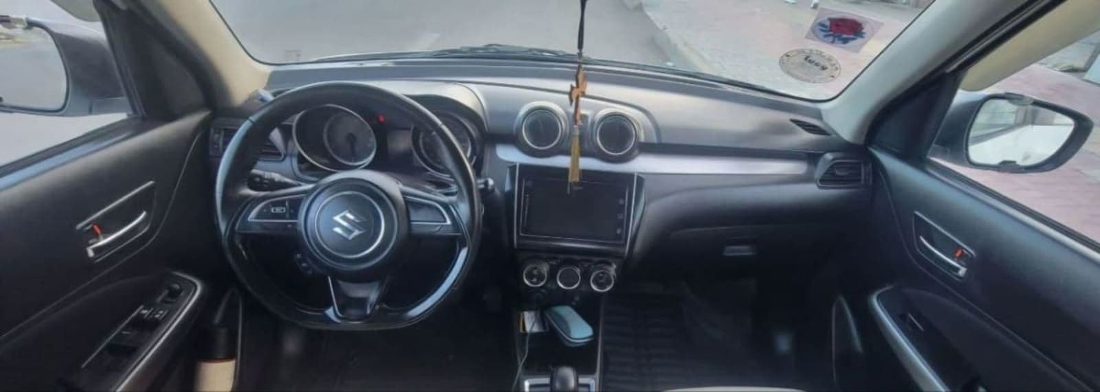 2022 SUZUKI SWIFT — photo 2