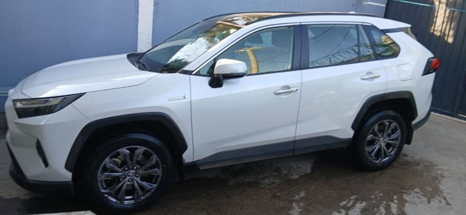 2023 Toyota RAV4 Hybrid XLE