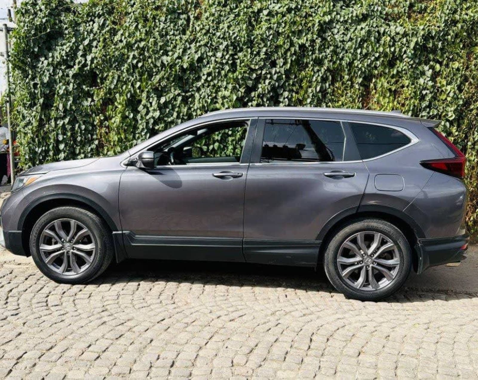 2022 Honda CR-V — photo 2