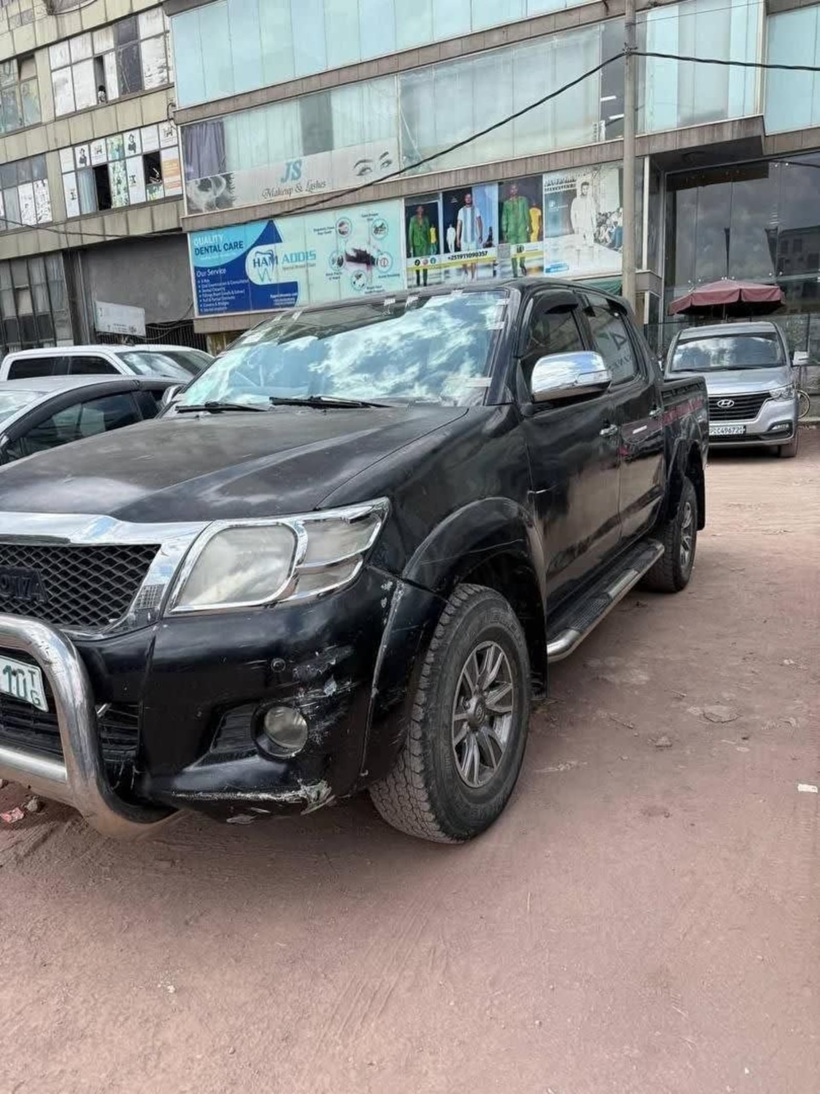 2013 Toyota Hilux — photo 4