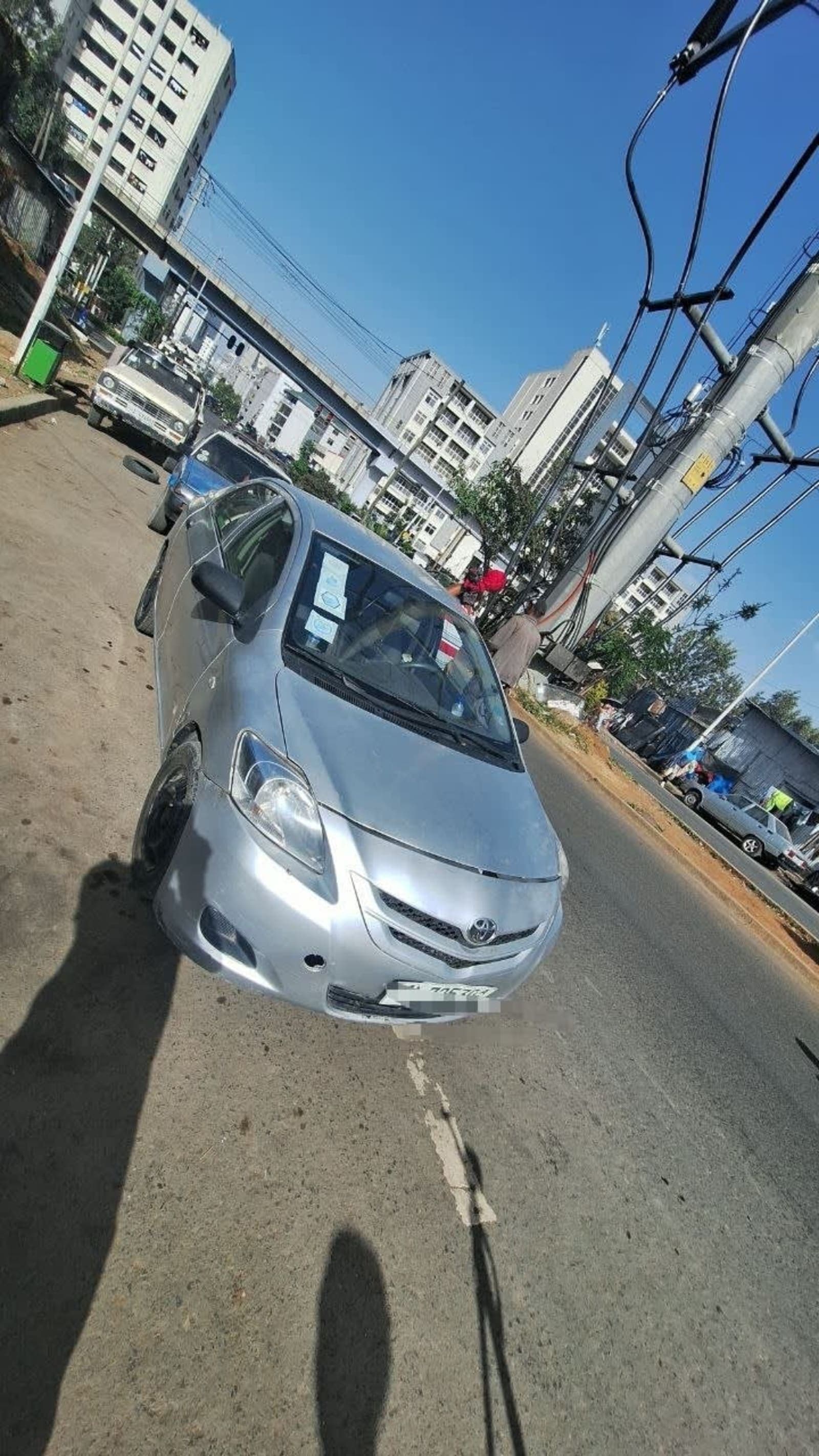 2011 Toyota Yaris Sedan — photo 1