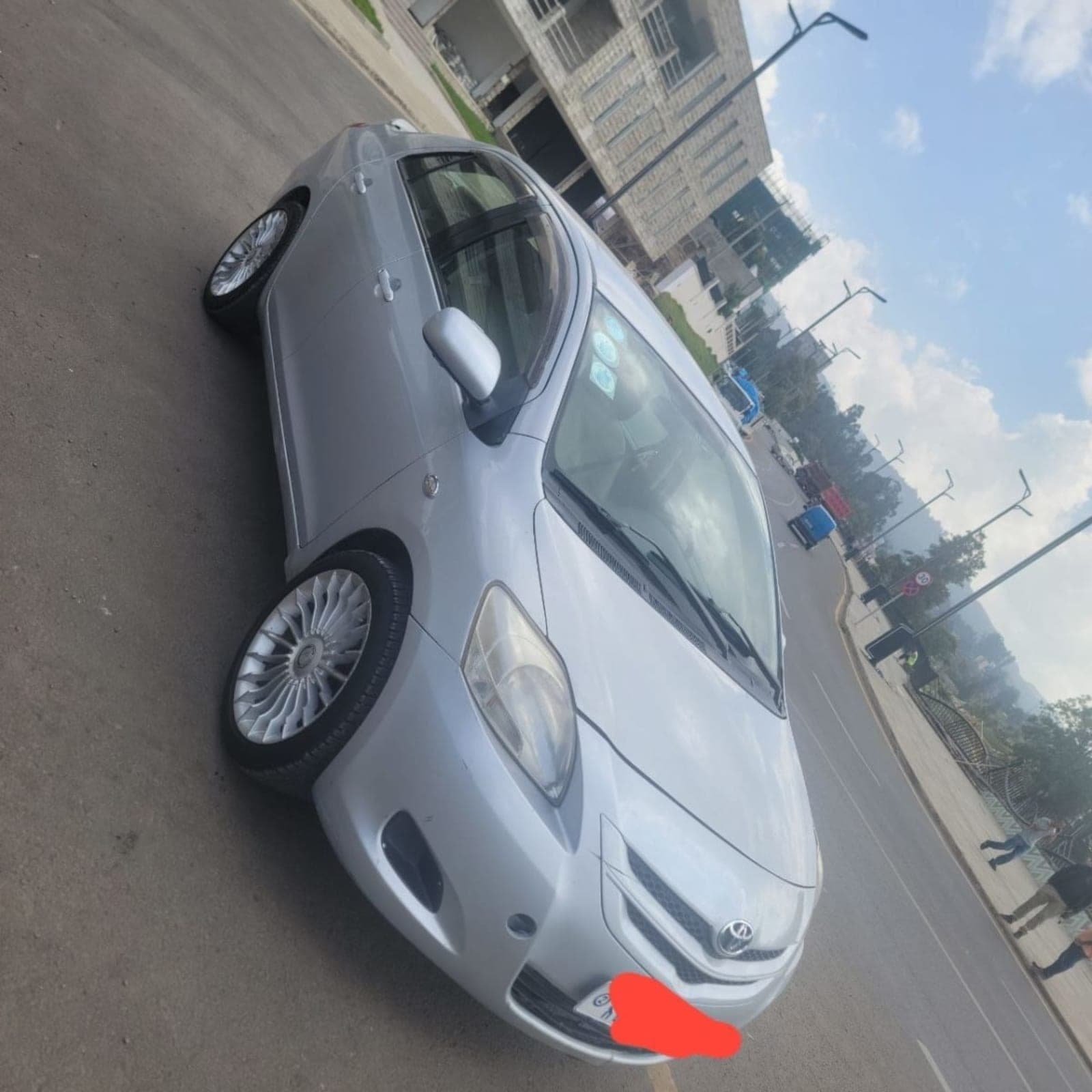 2008 Toyota Belta — photo 2