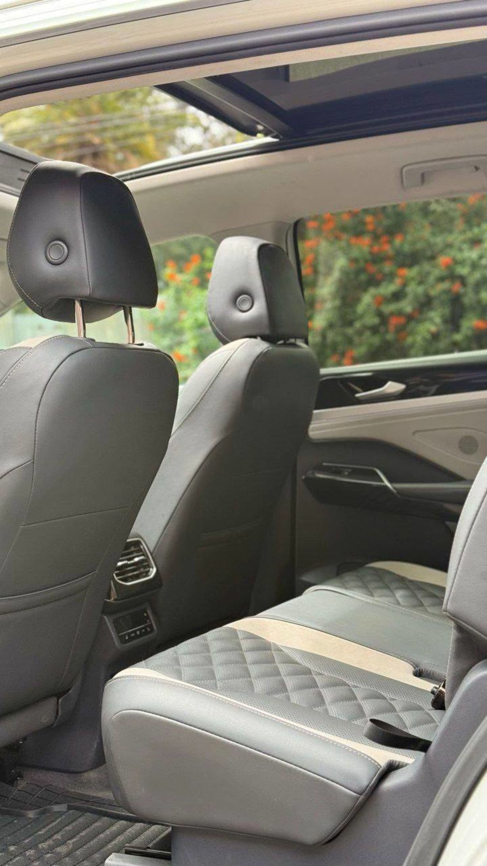 2024 Volkswagen ID.4 Crozz pro — photo 1