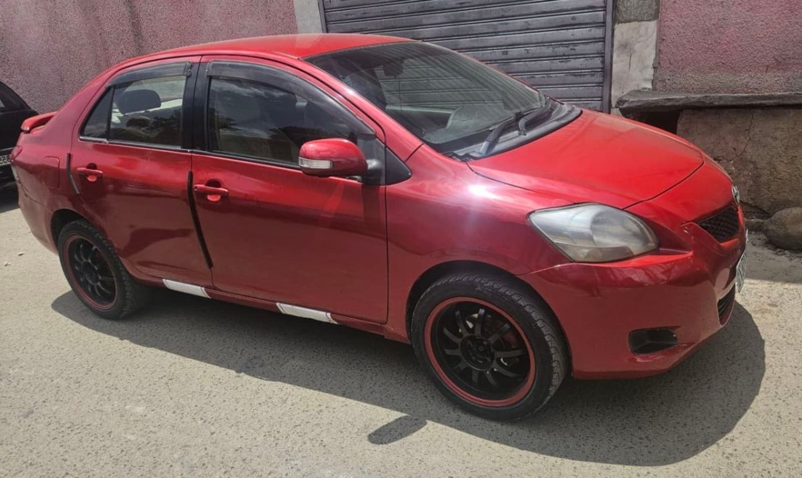 2010 Toyota Yaris Belta — photo 5
