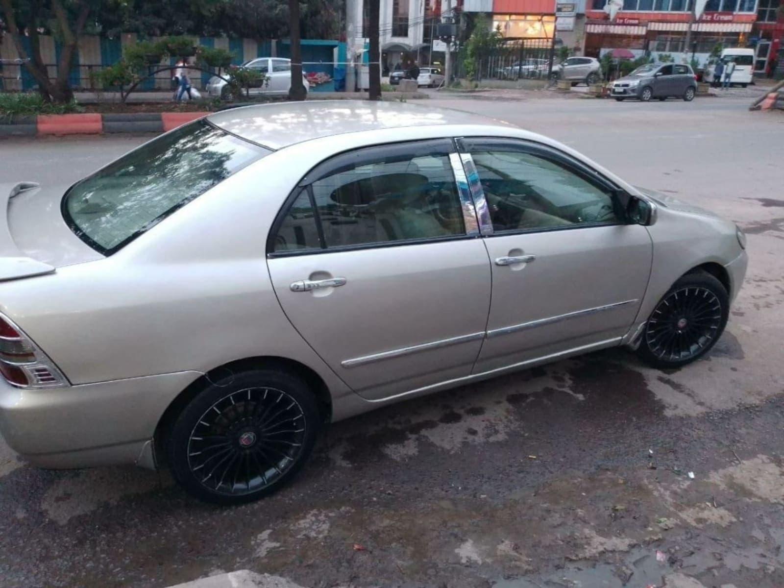 2003 Toyota Corolla — photo 2
