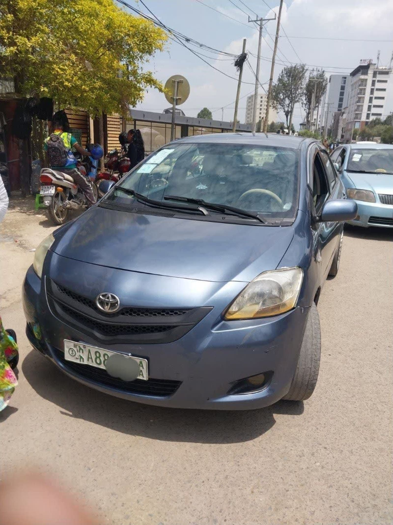 2008 Toyota Yaris Sedan — photo 5