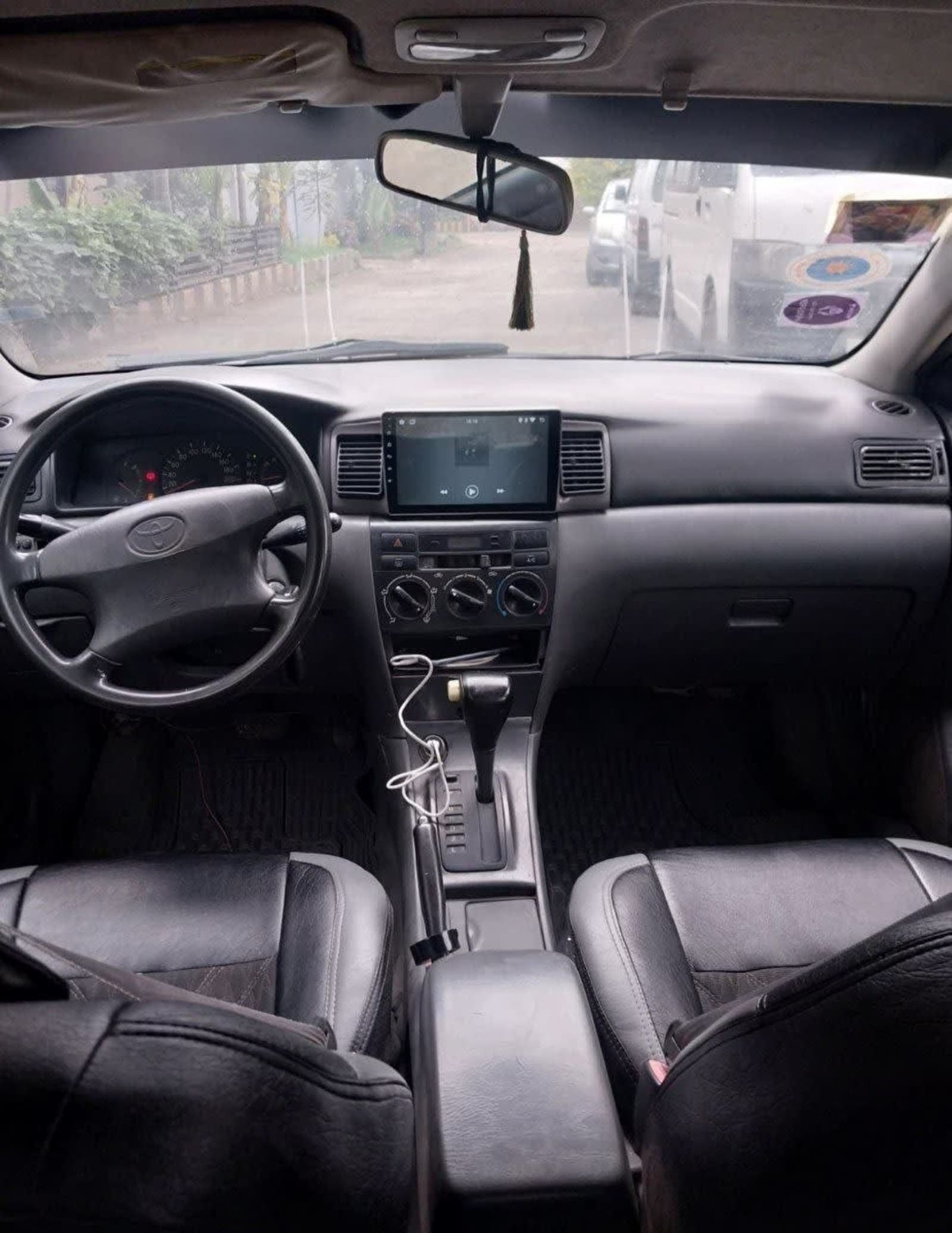 2004 TOYOTA COROLLA — photo 3