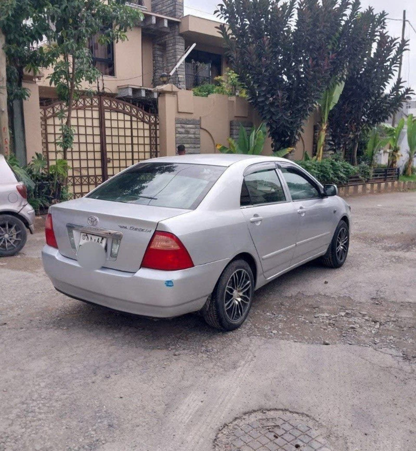 2004 TOYOTA COROLLA — photo 8