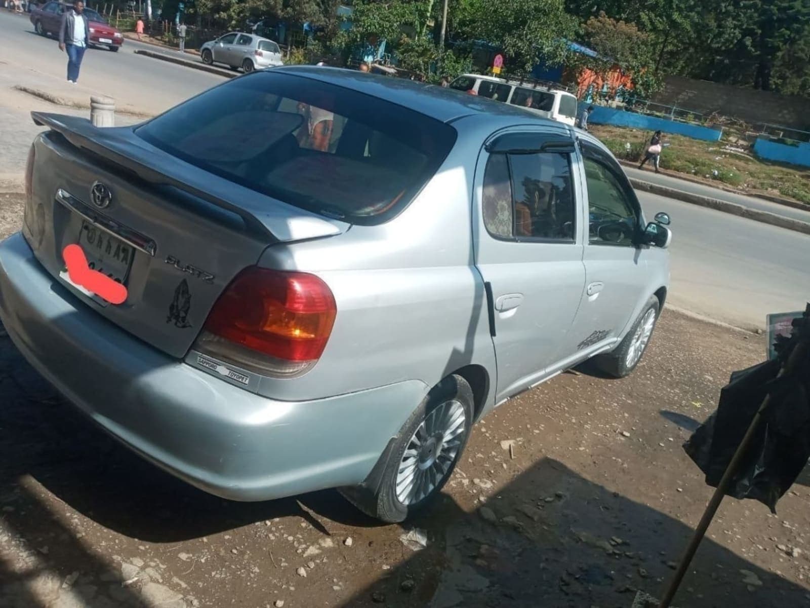 2005 Toyota Platz — photo 3