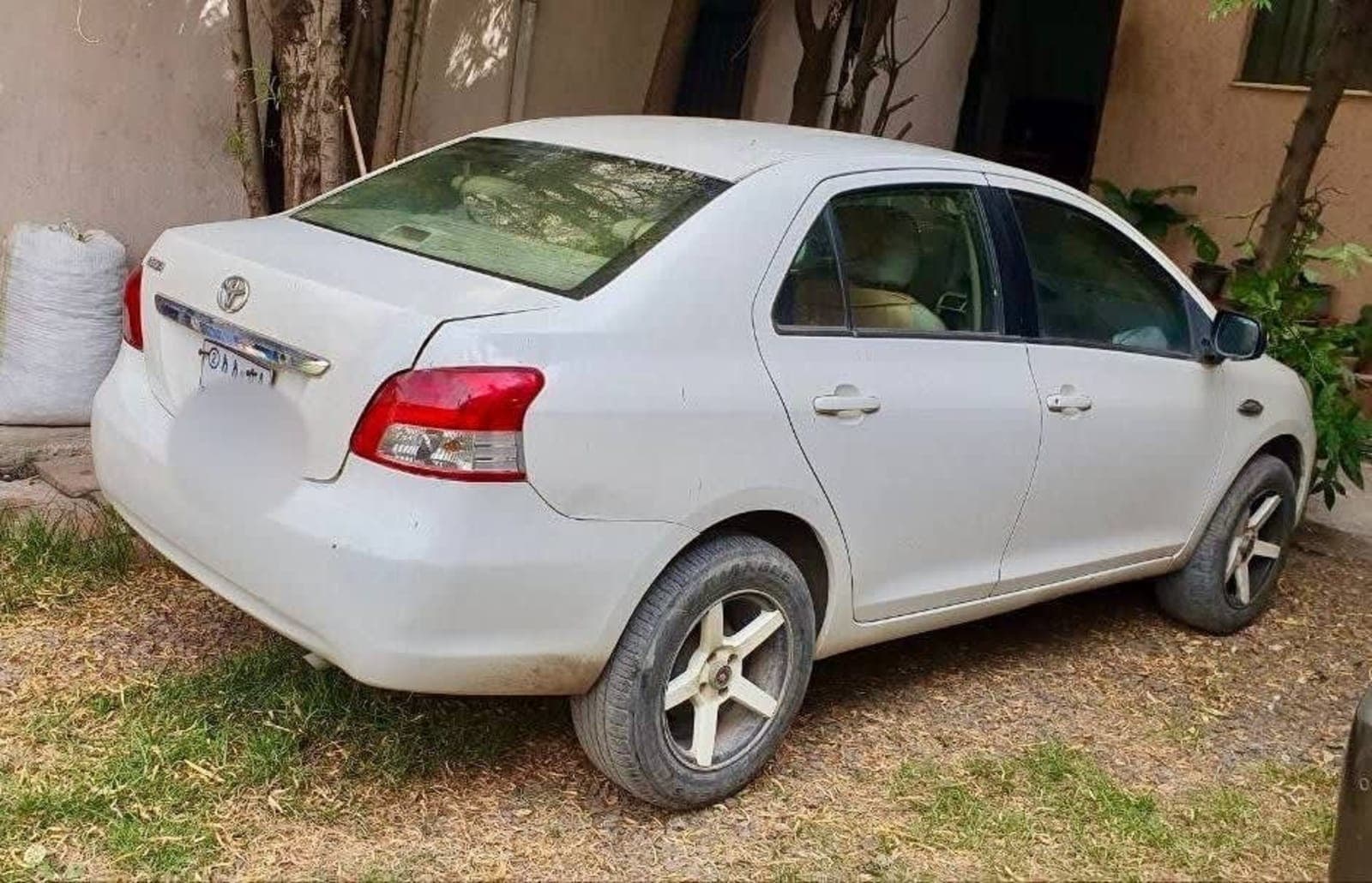 2005 Toyota Yaris Belta โ photo 3