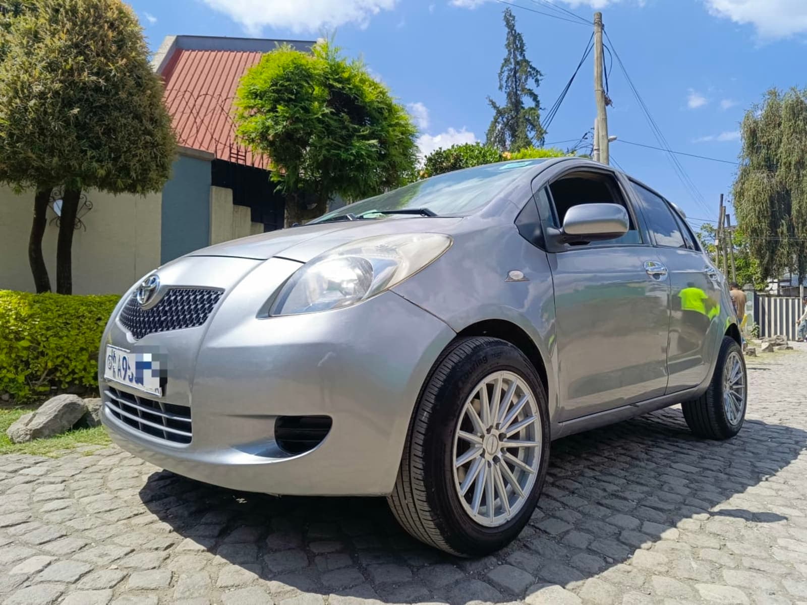 2008 Toyota Yaris Compact — photo 8