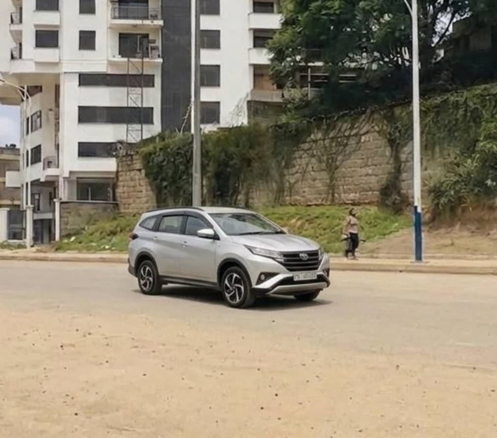 2023 Toyota Rush — photo 4