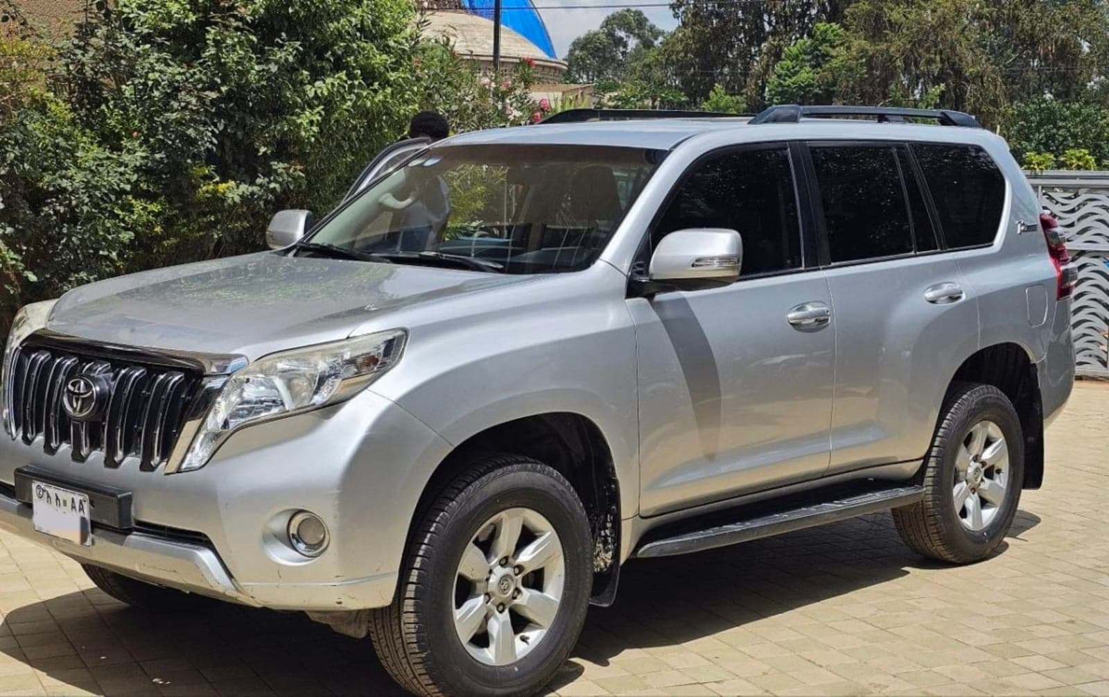 2015 Toyota Land Cruiser Prado — photo 1
