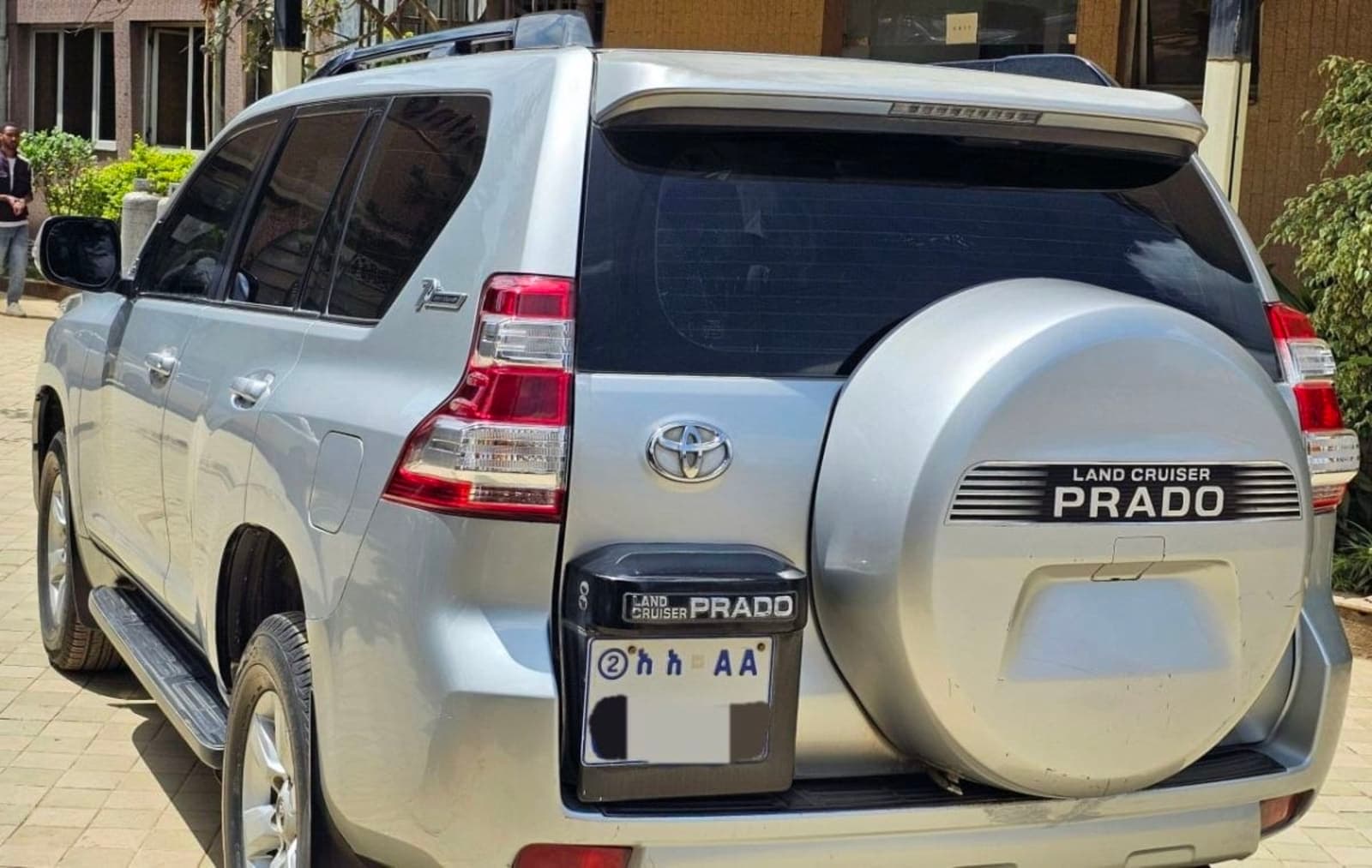 2015 Toyota Land Cruiser Prado — photo 3