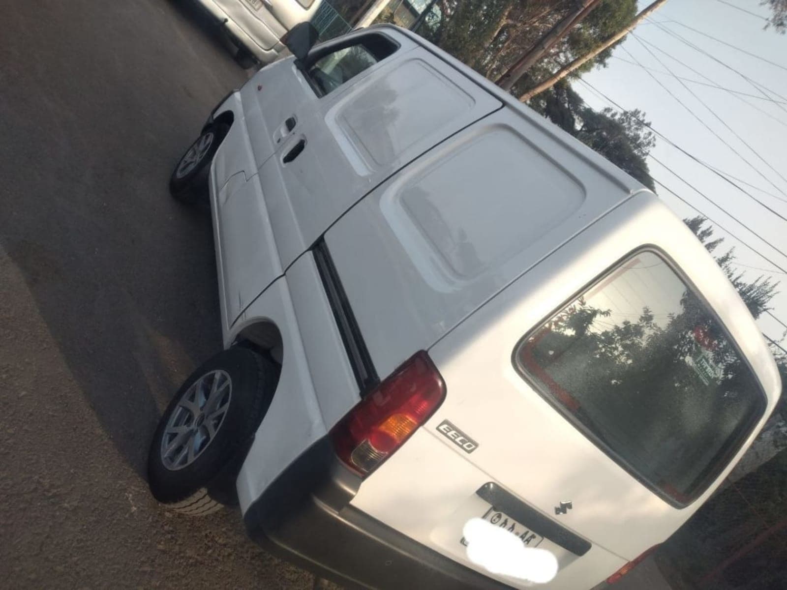 2024 Suzuki Eeco Van — photo 2